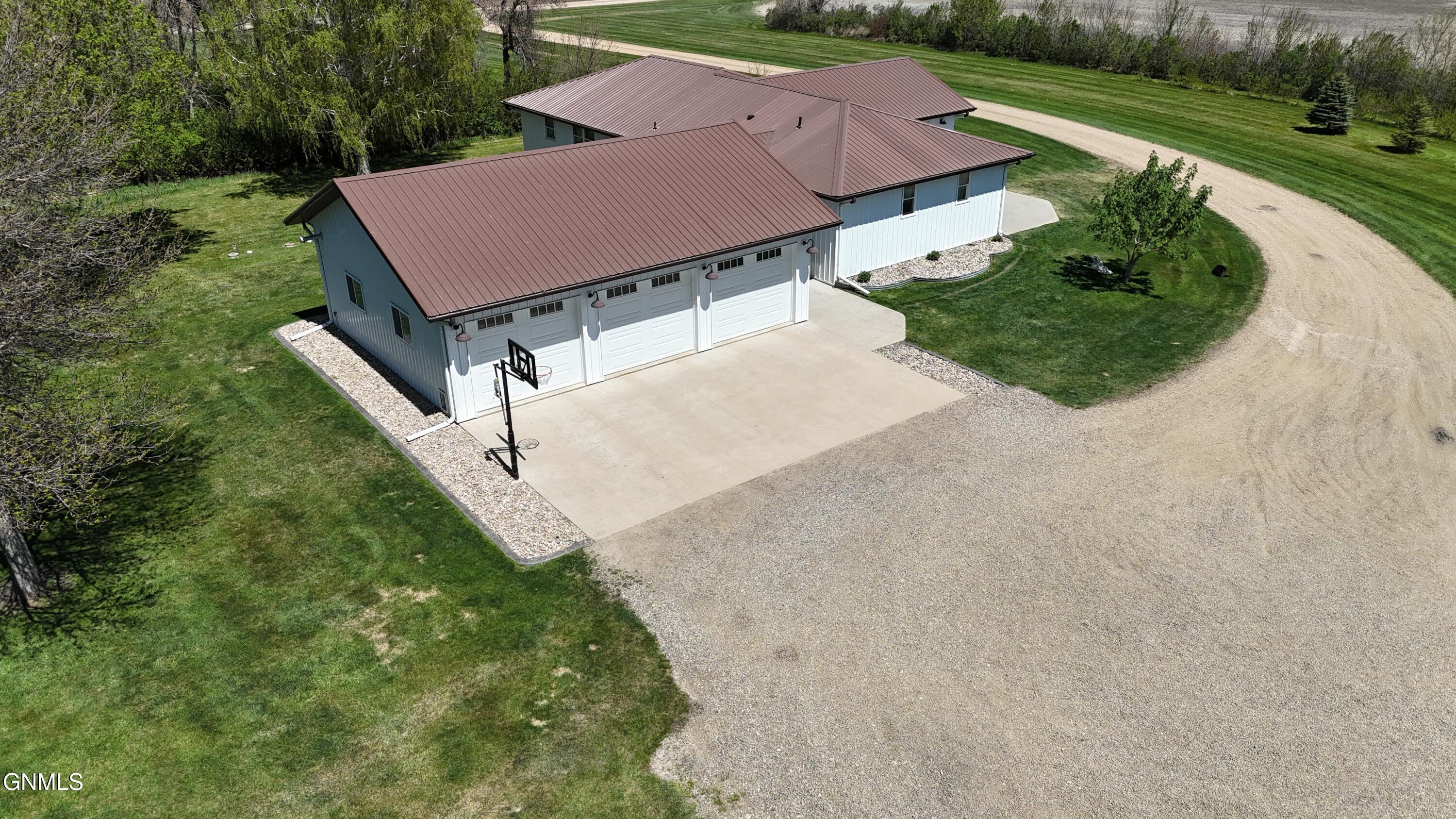 main property photo 85