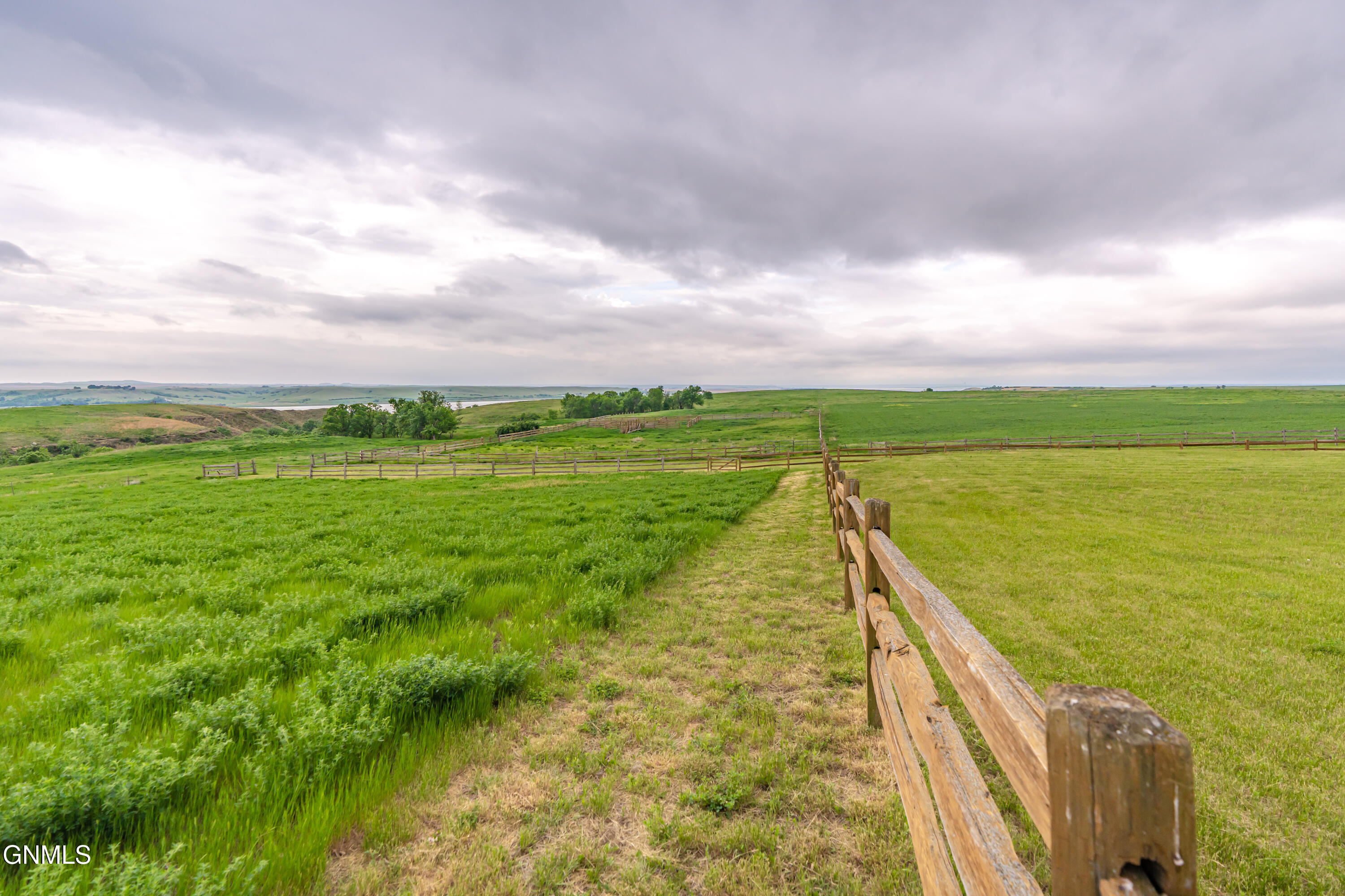 main property photo 114