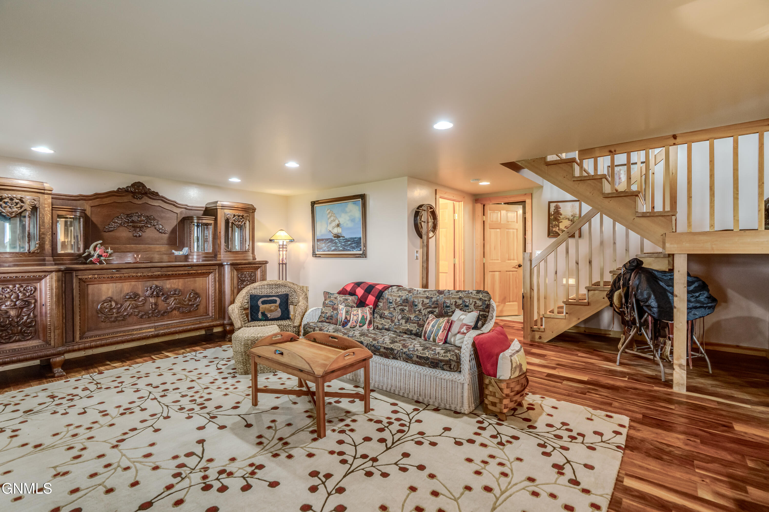 main property photo 58