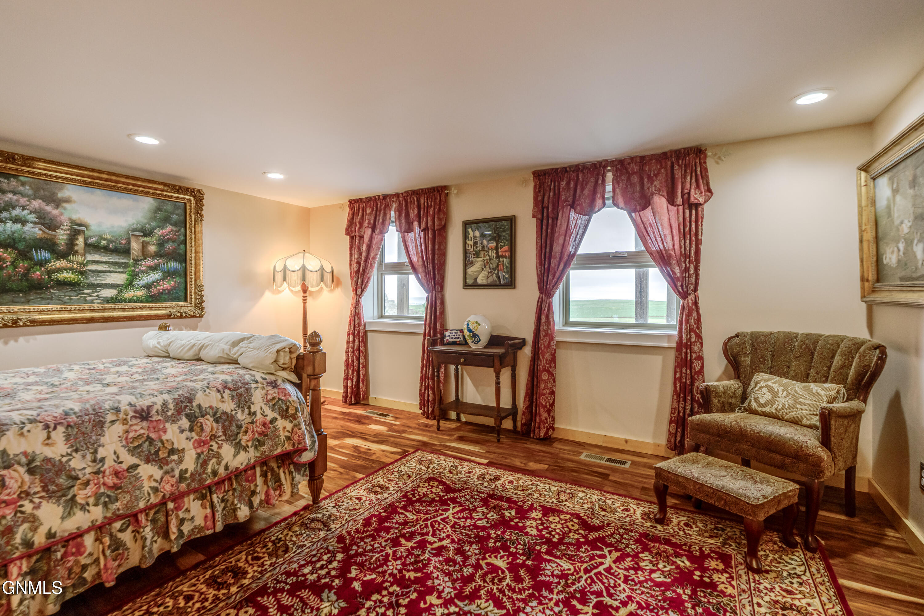 main property photo 65