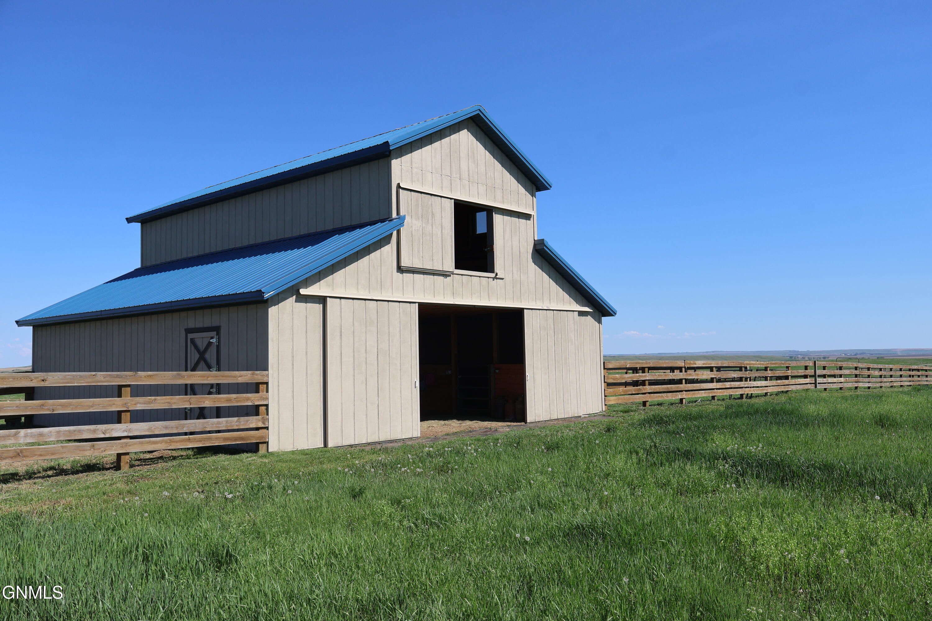 main property photo 76