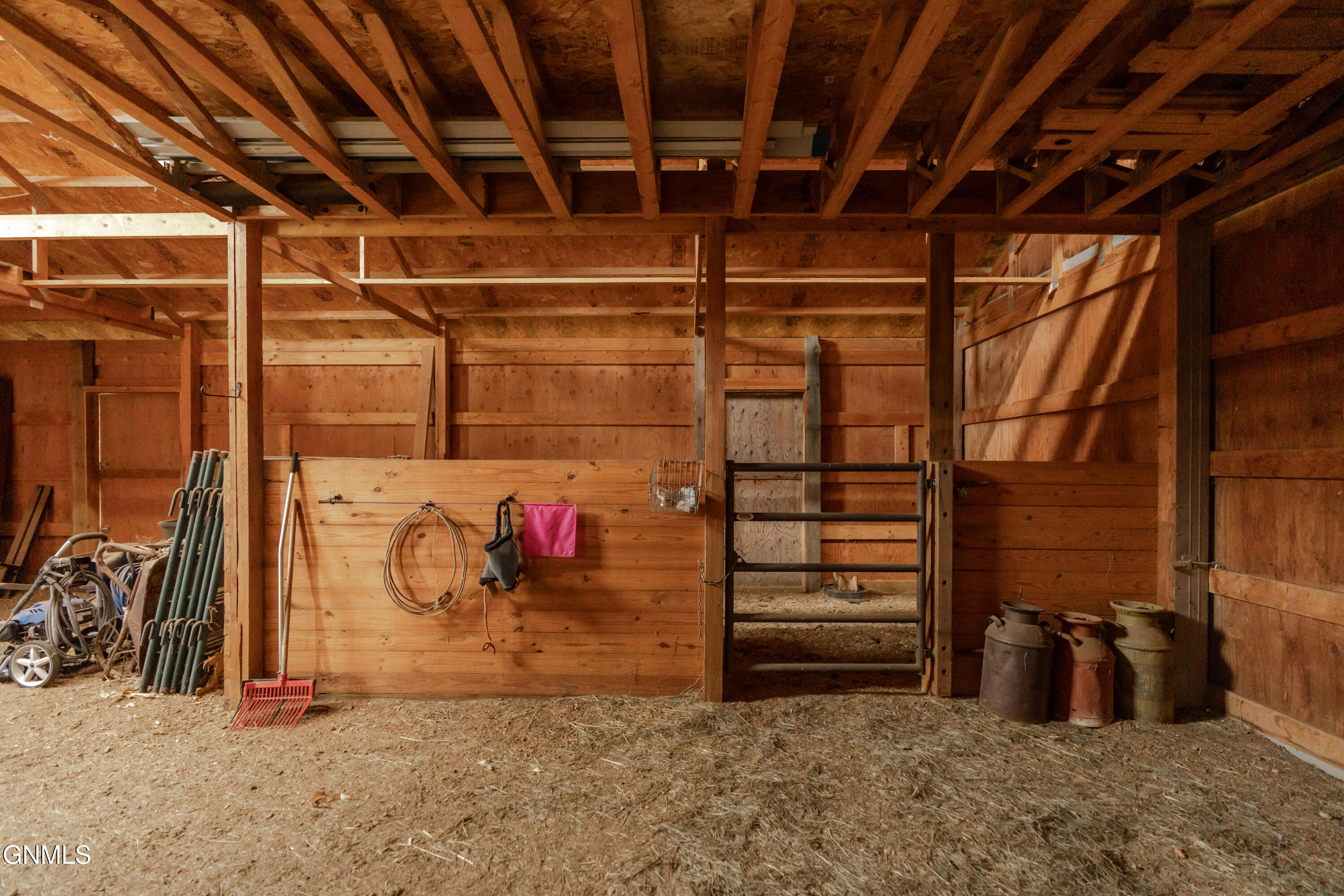 main property photo 79