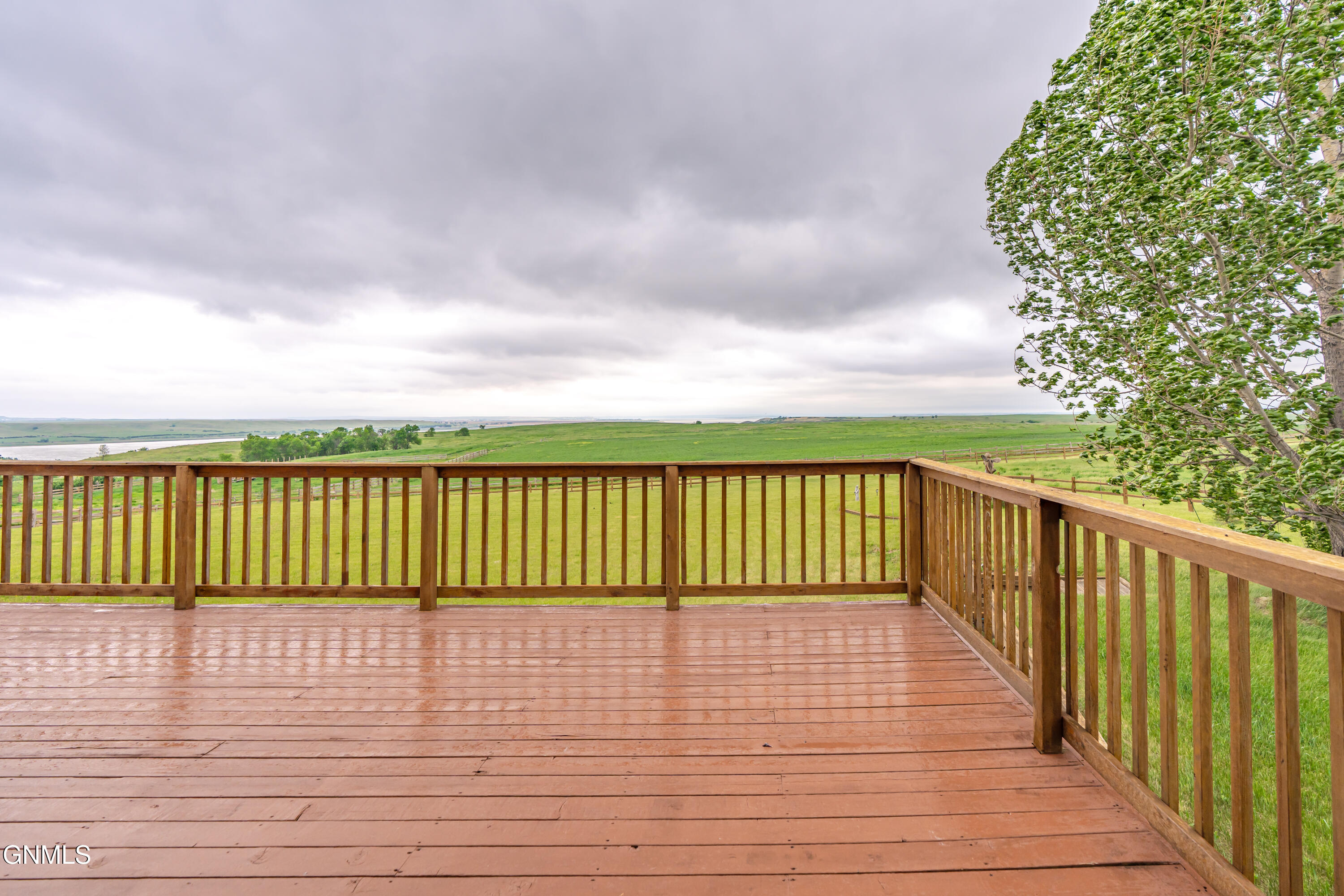 main property photo 94