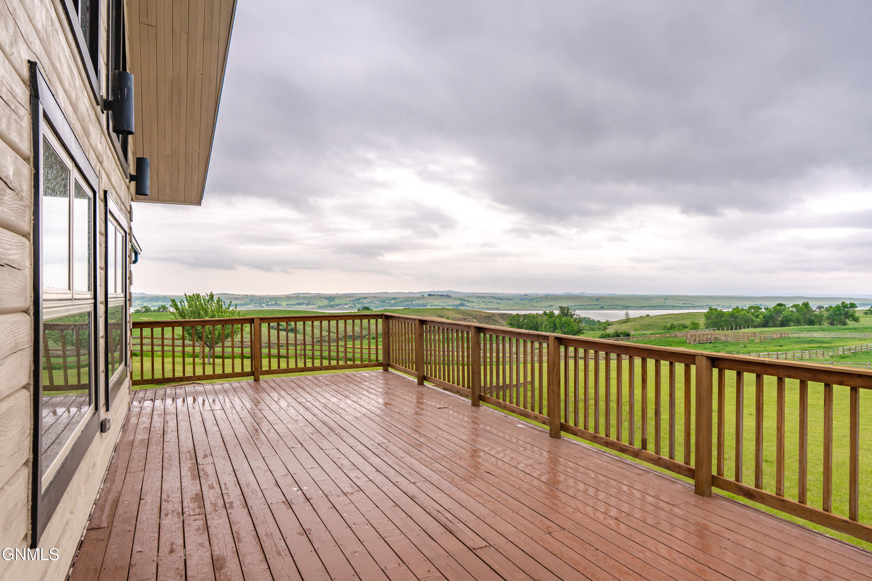 main property photo 95
