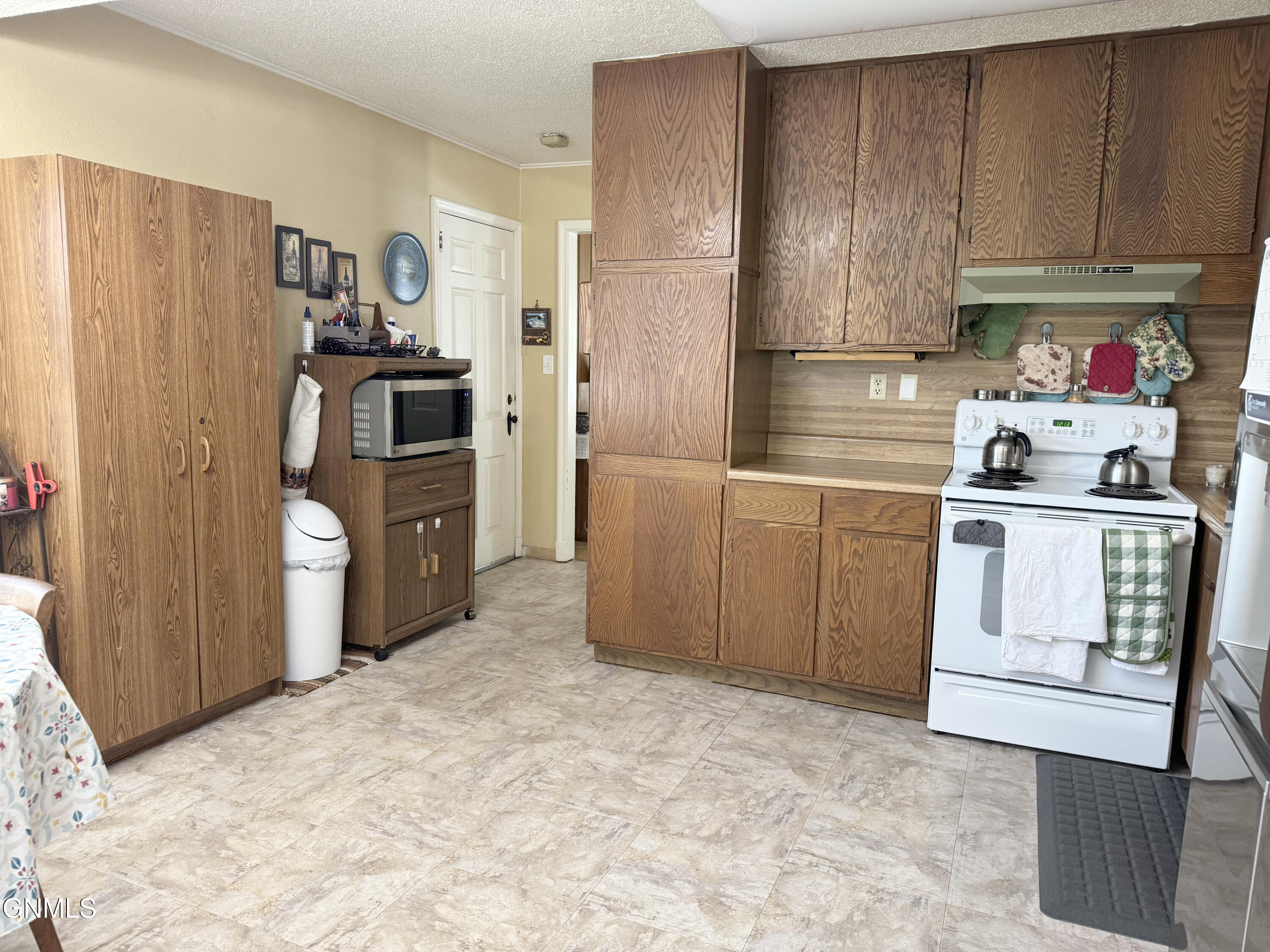 property viewer photo 10