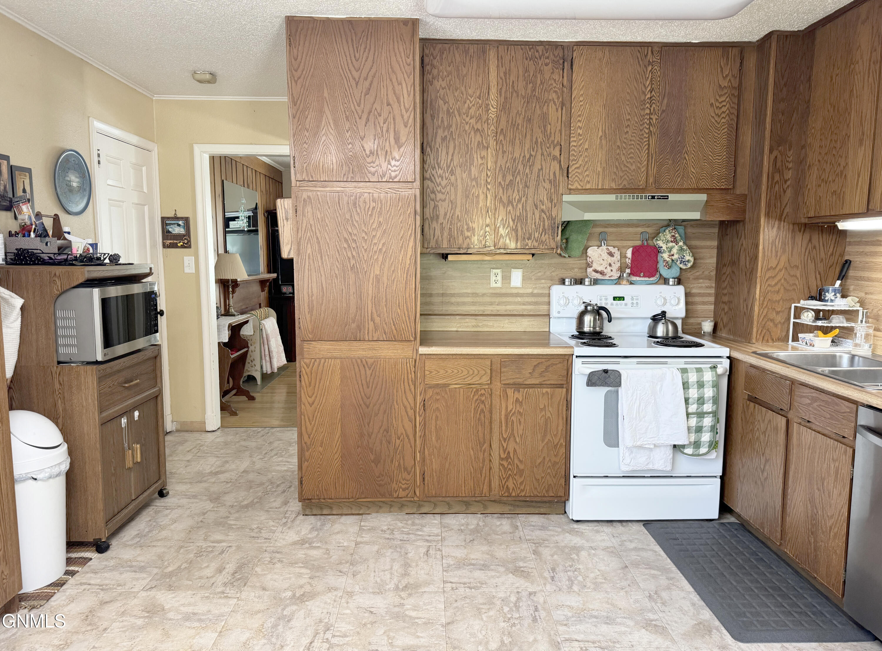 property viewer photo 11