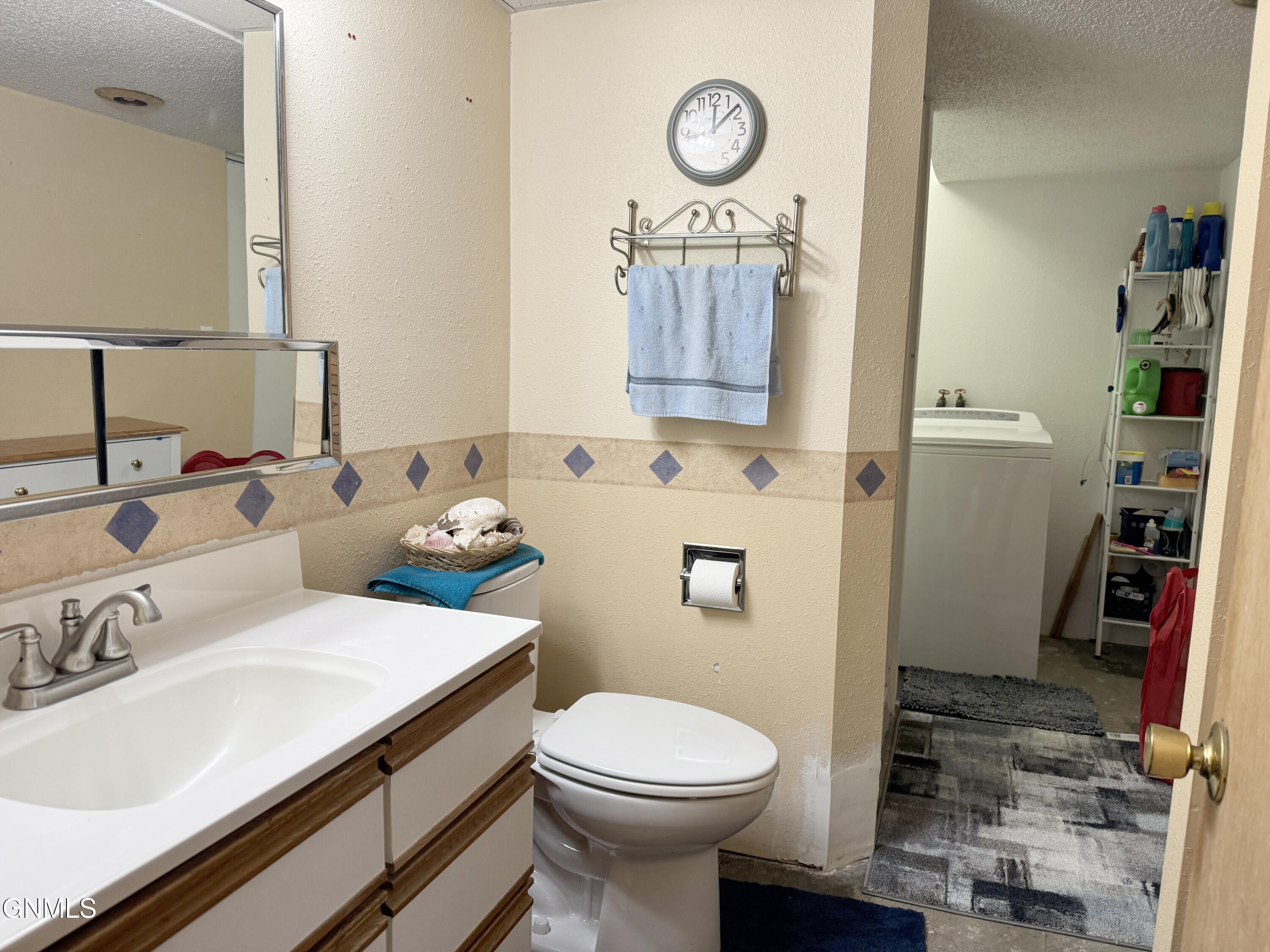 property viewer photo 27