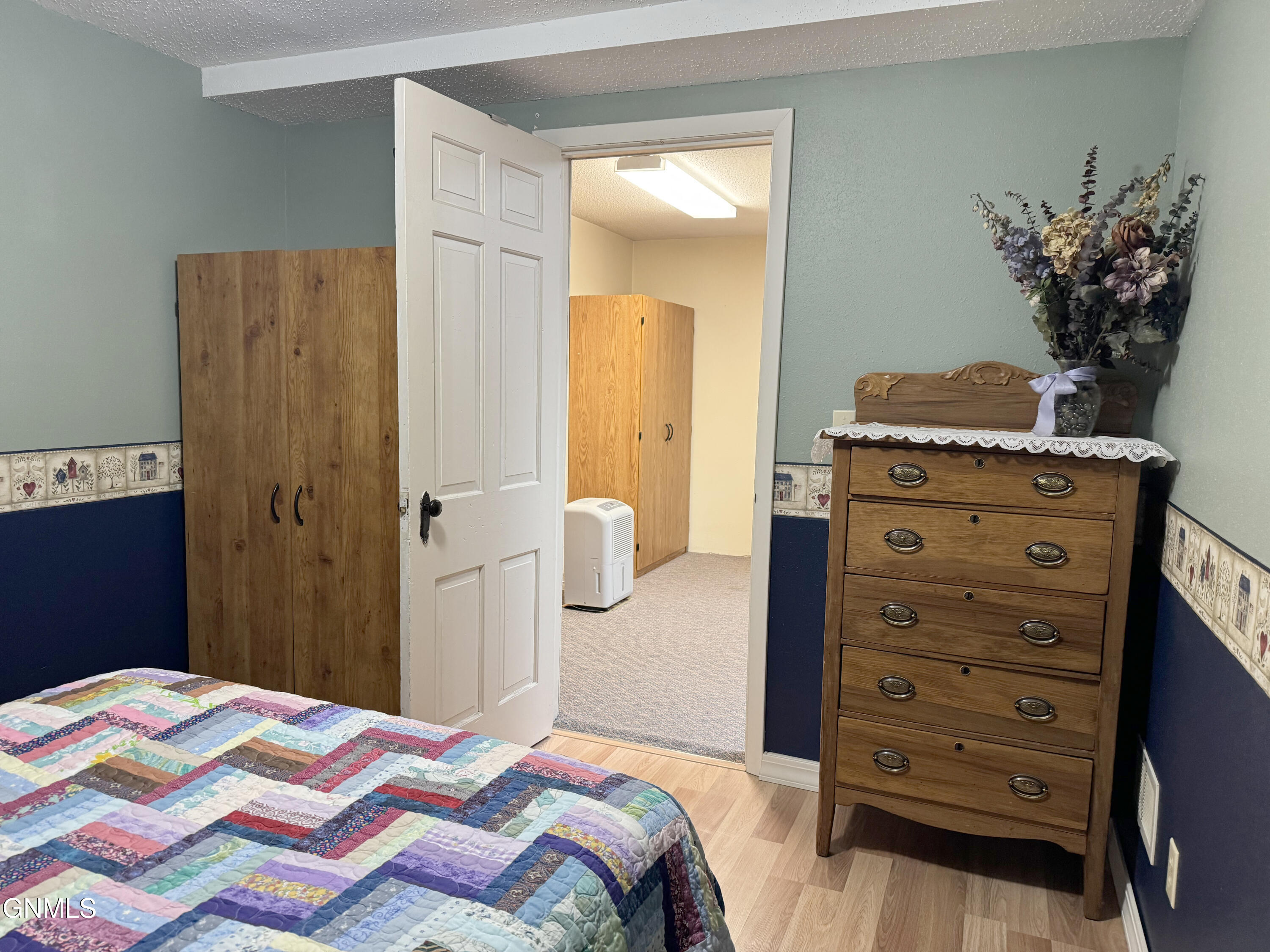 property viewer photo 30