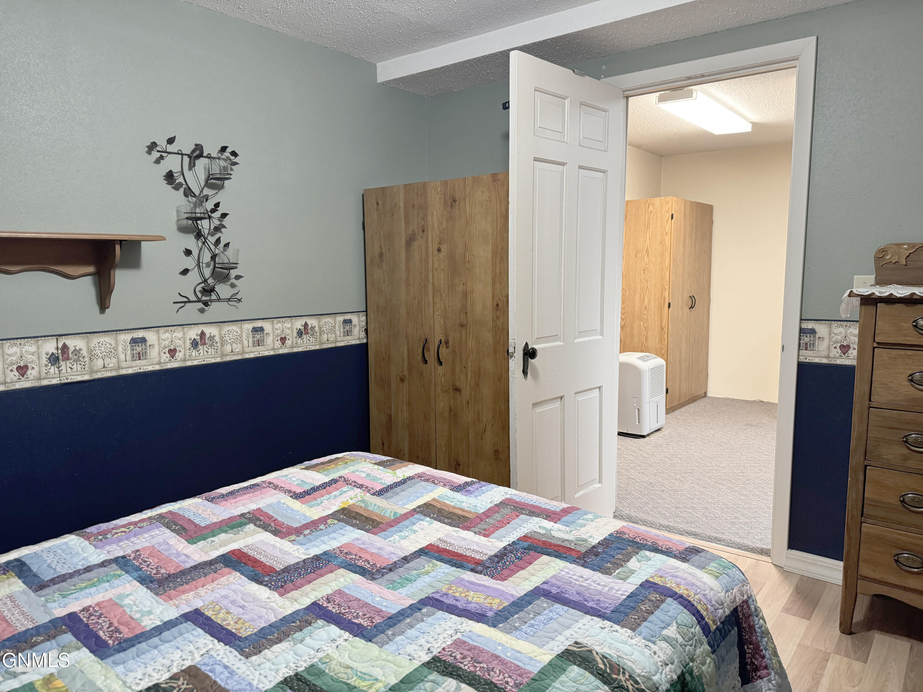 property viewer photo 31