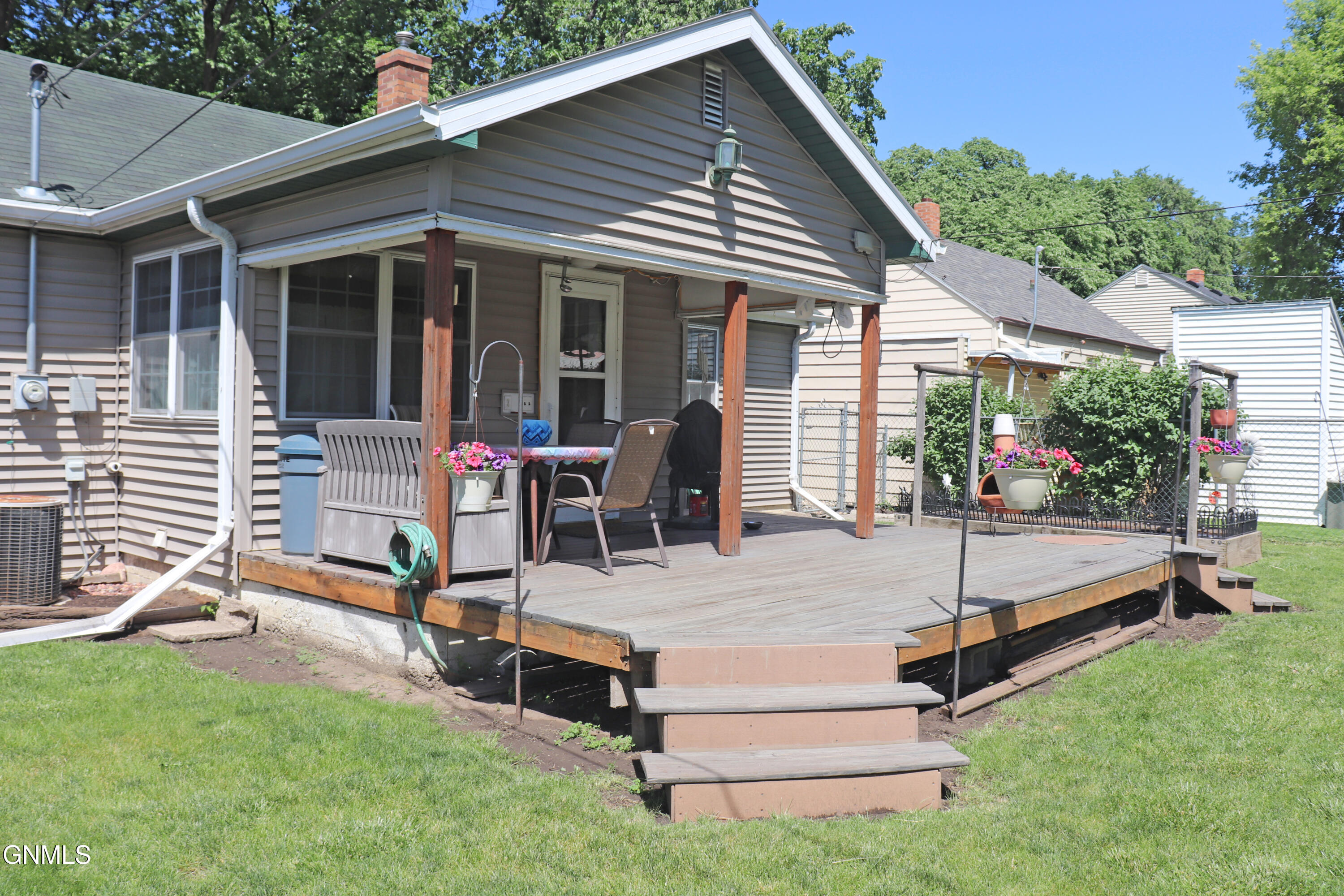 property viewer photo 34