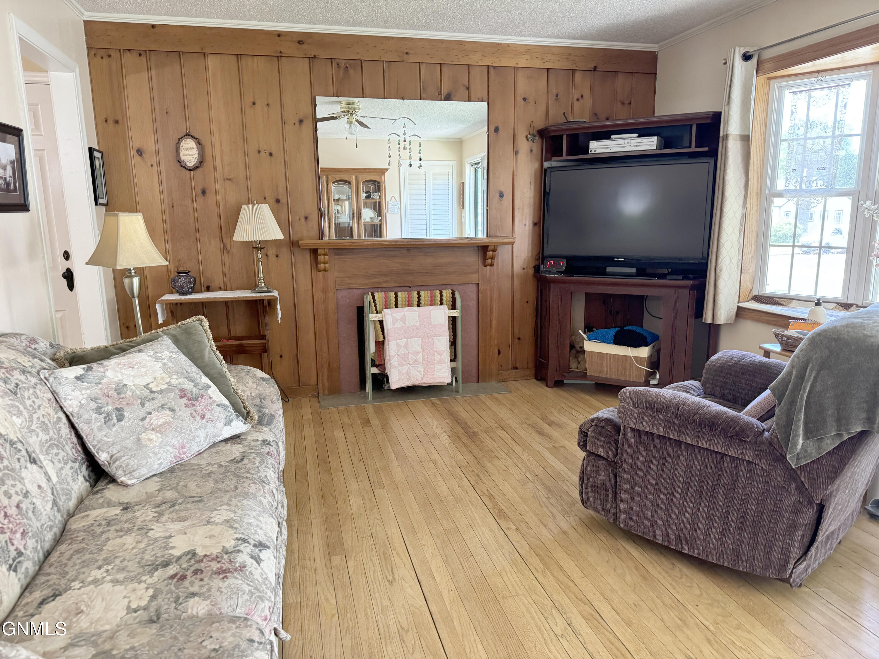 property viewer photo 4