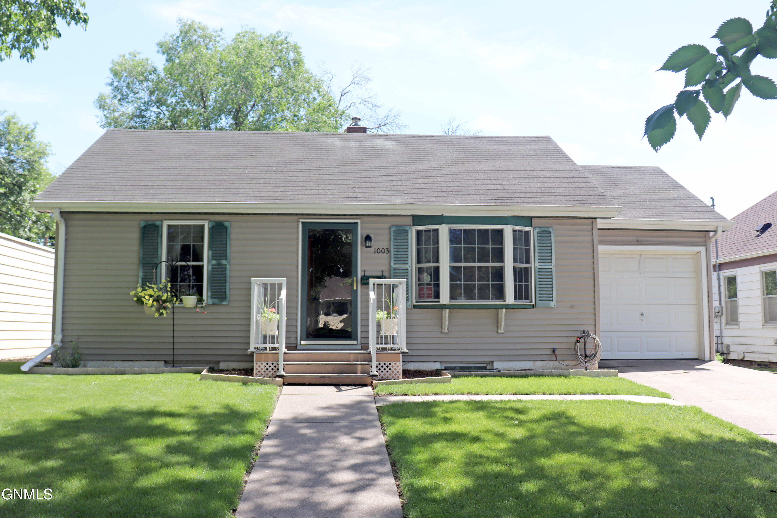 property viewer photo 40