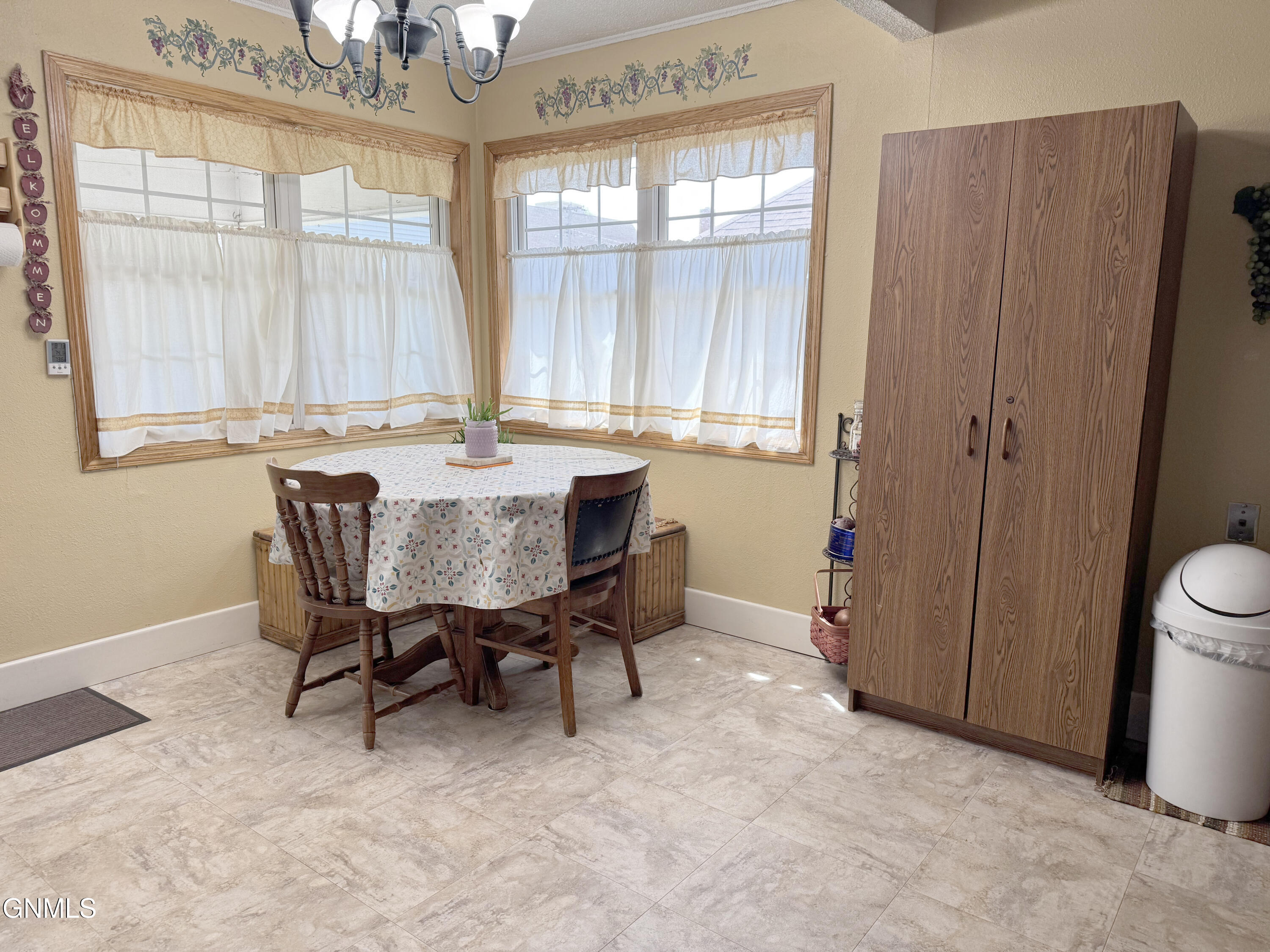 property viewer photo 9