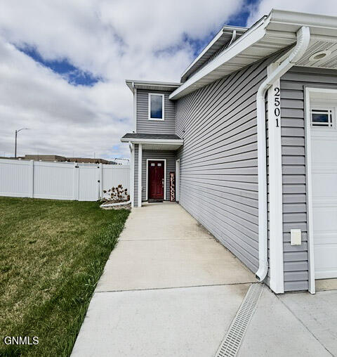 main property photo 5