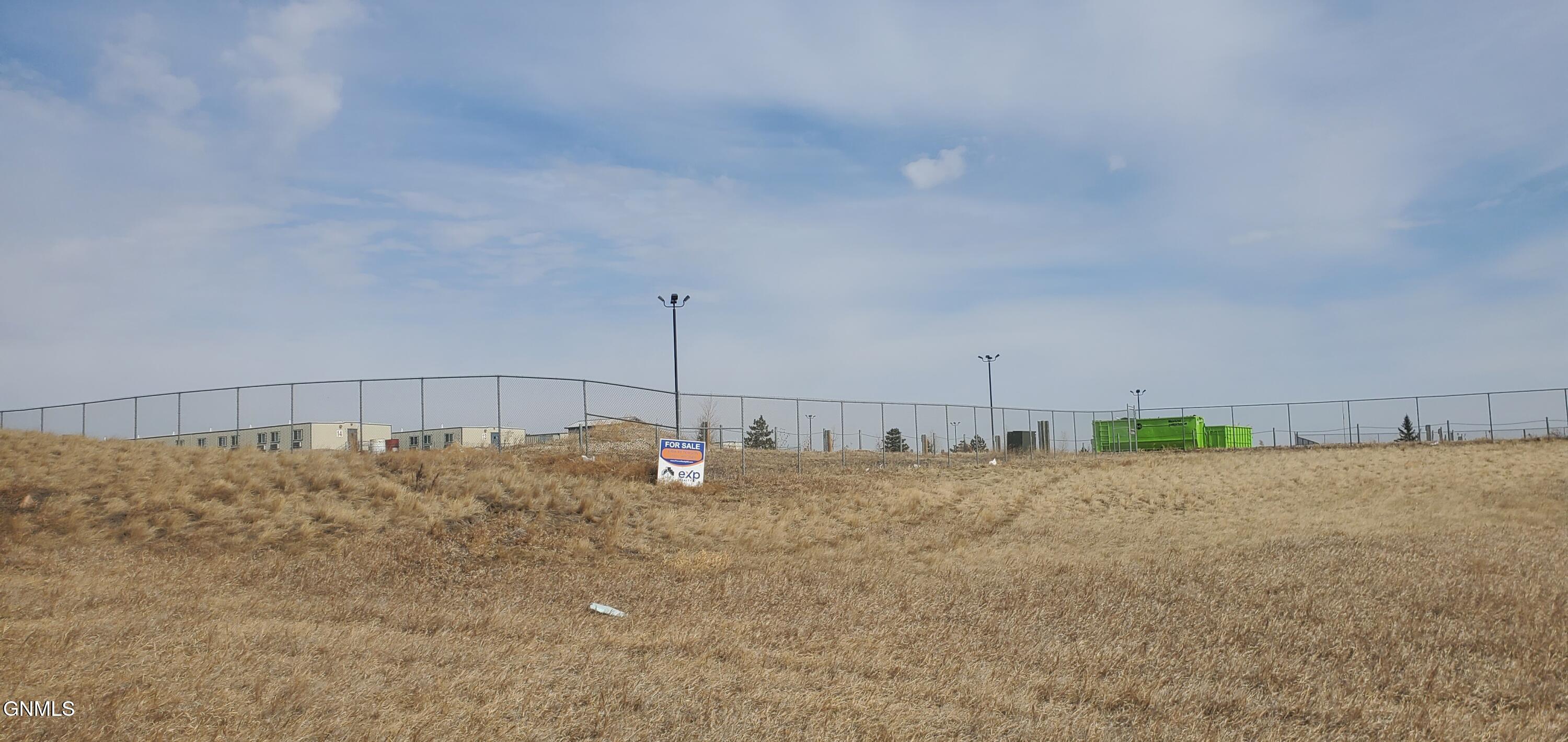 main property photo 18