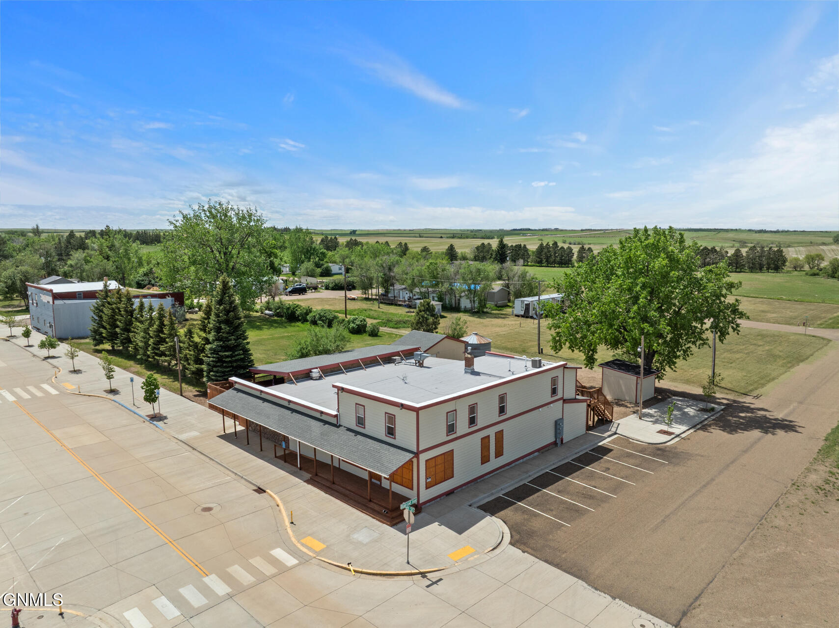 main property photo 23
