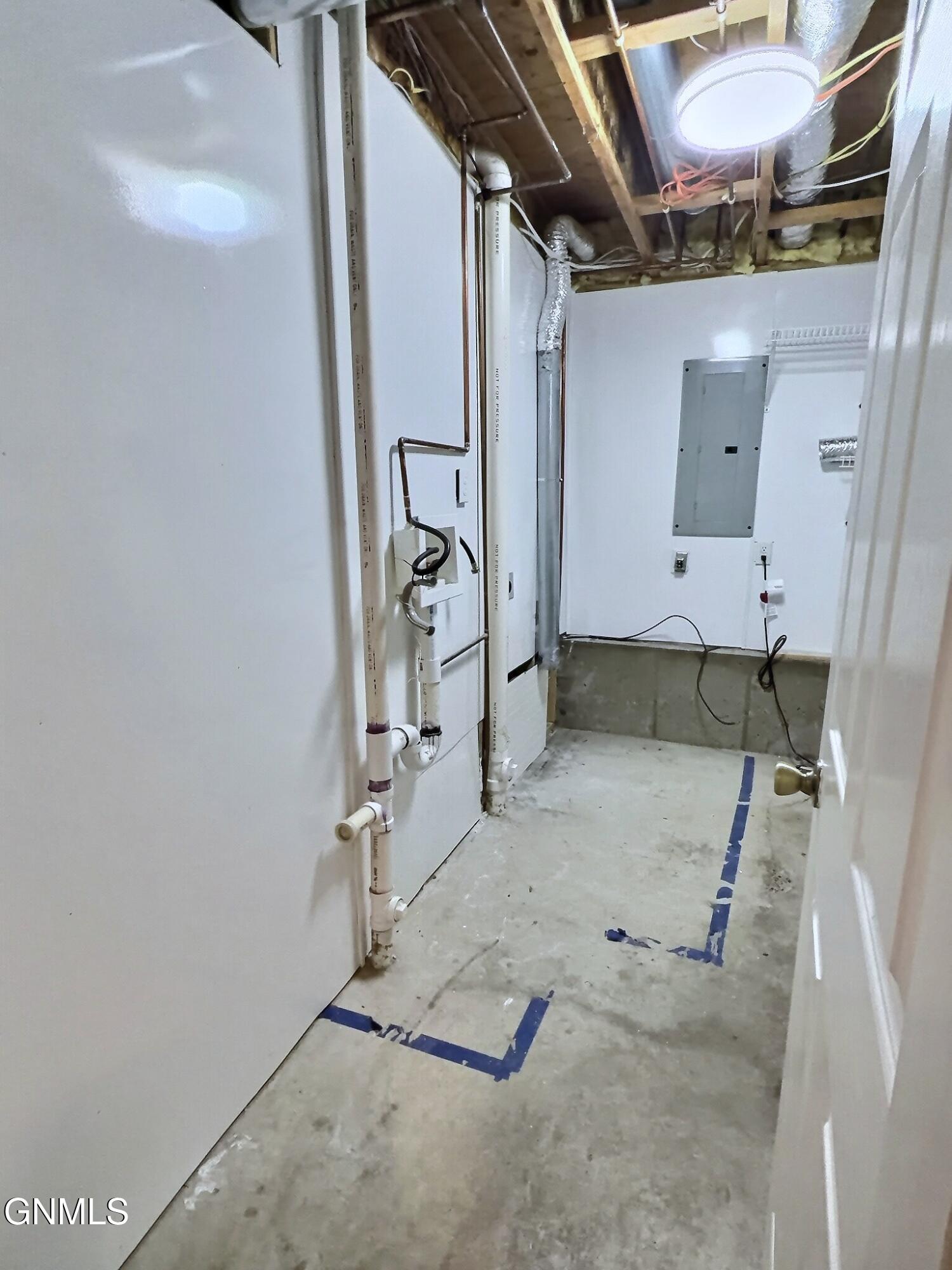 main property photo 24