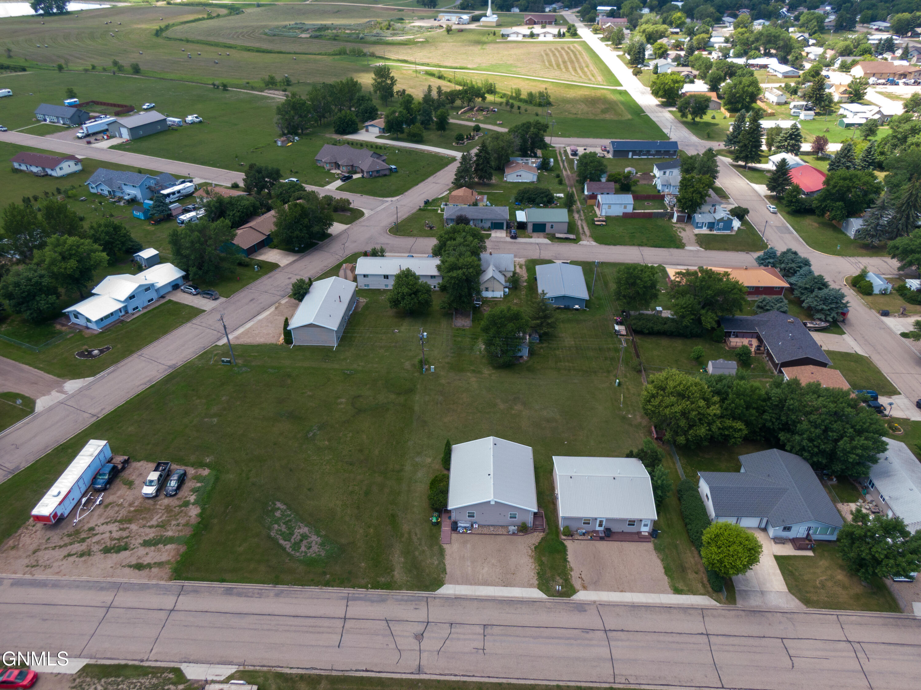 main property photo 21