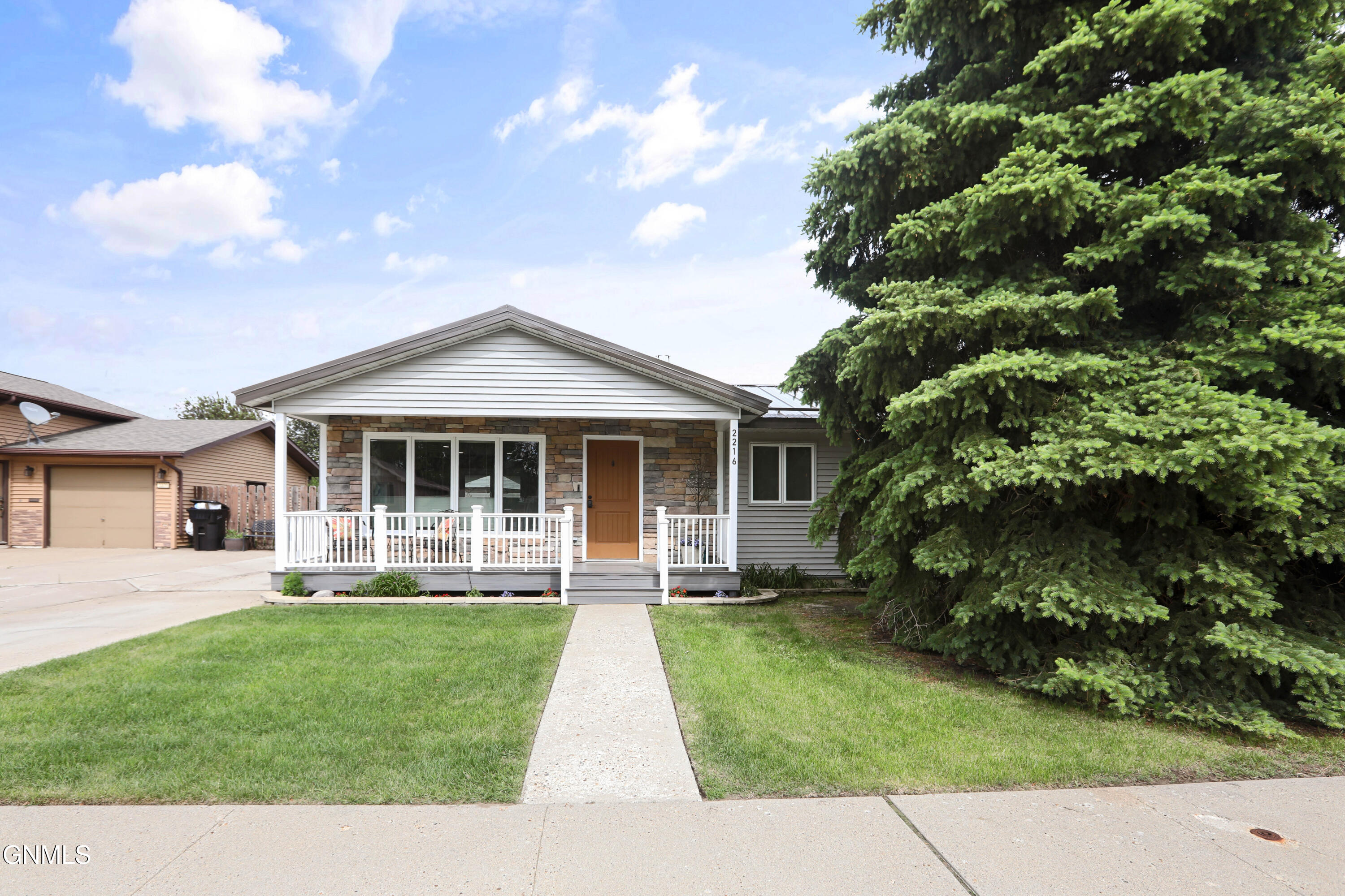 main property photo 1