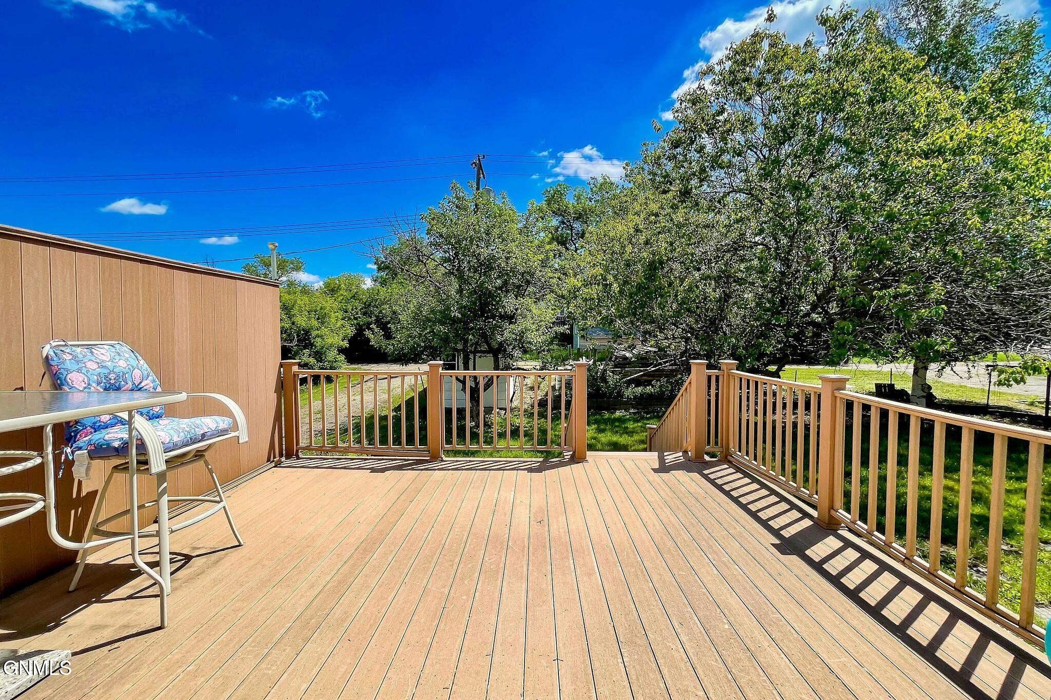 main property photo 41