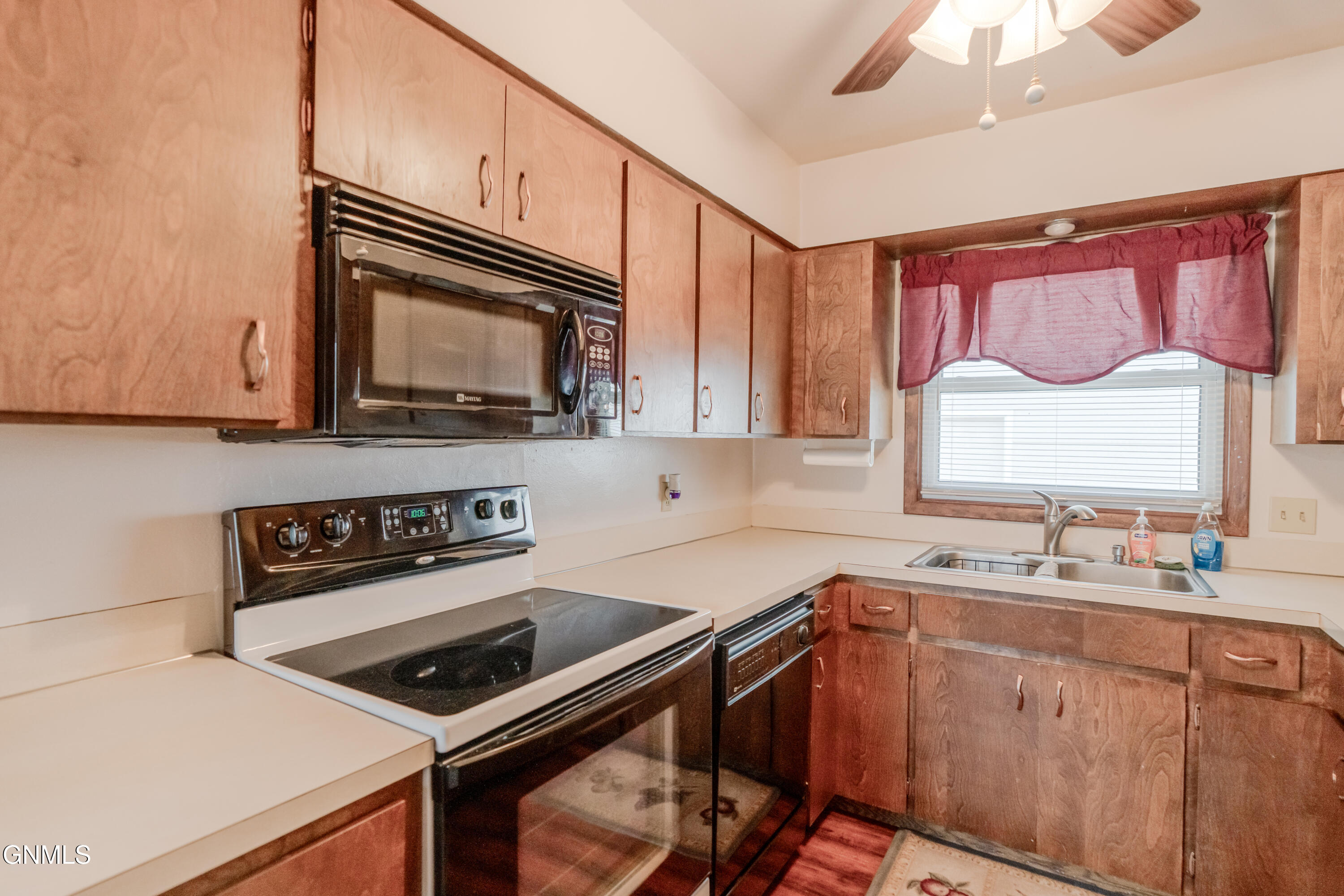 property viewer photo 14