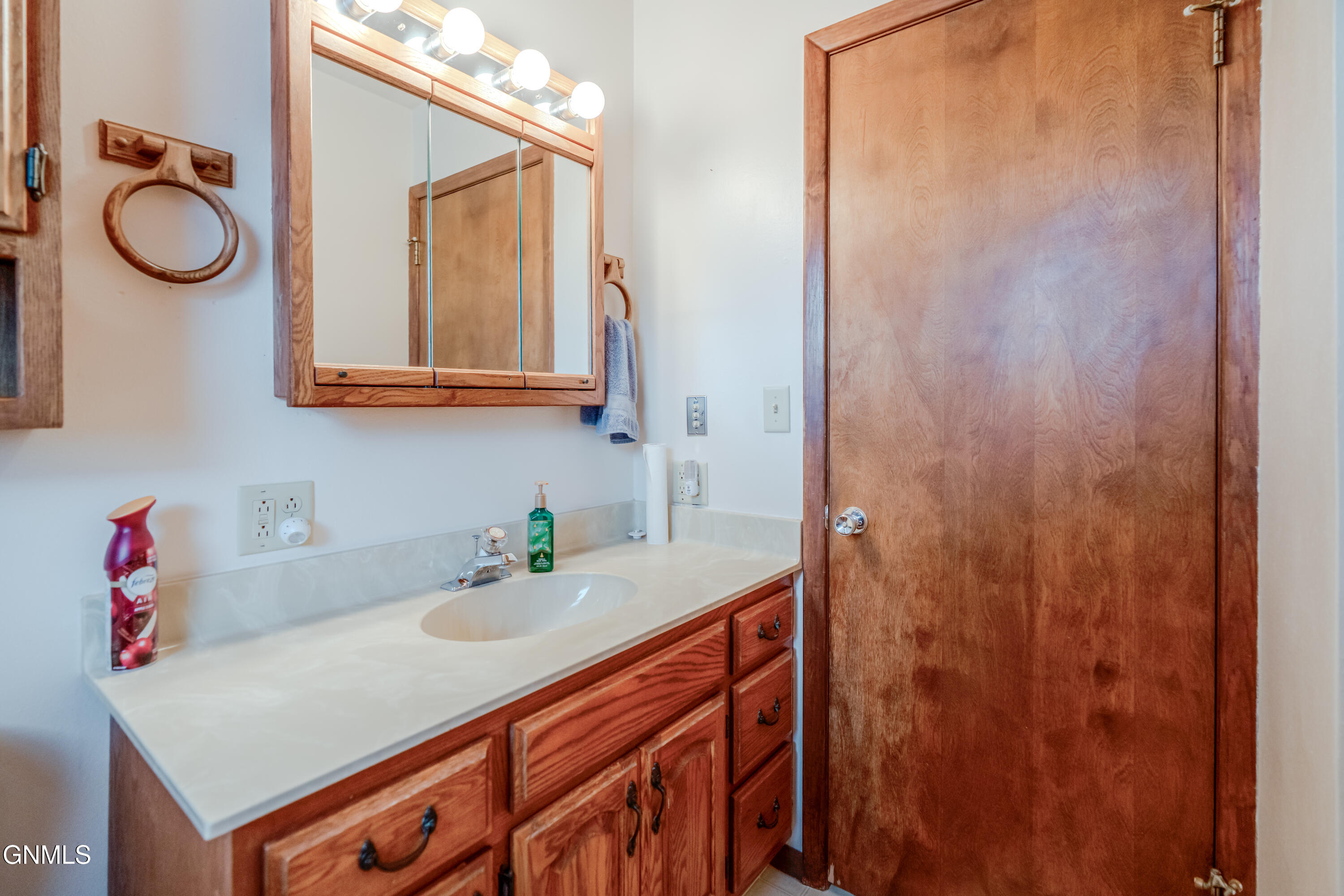property viewer photo 22
