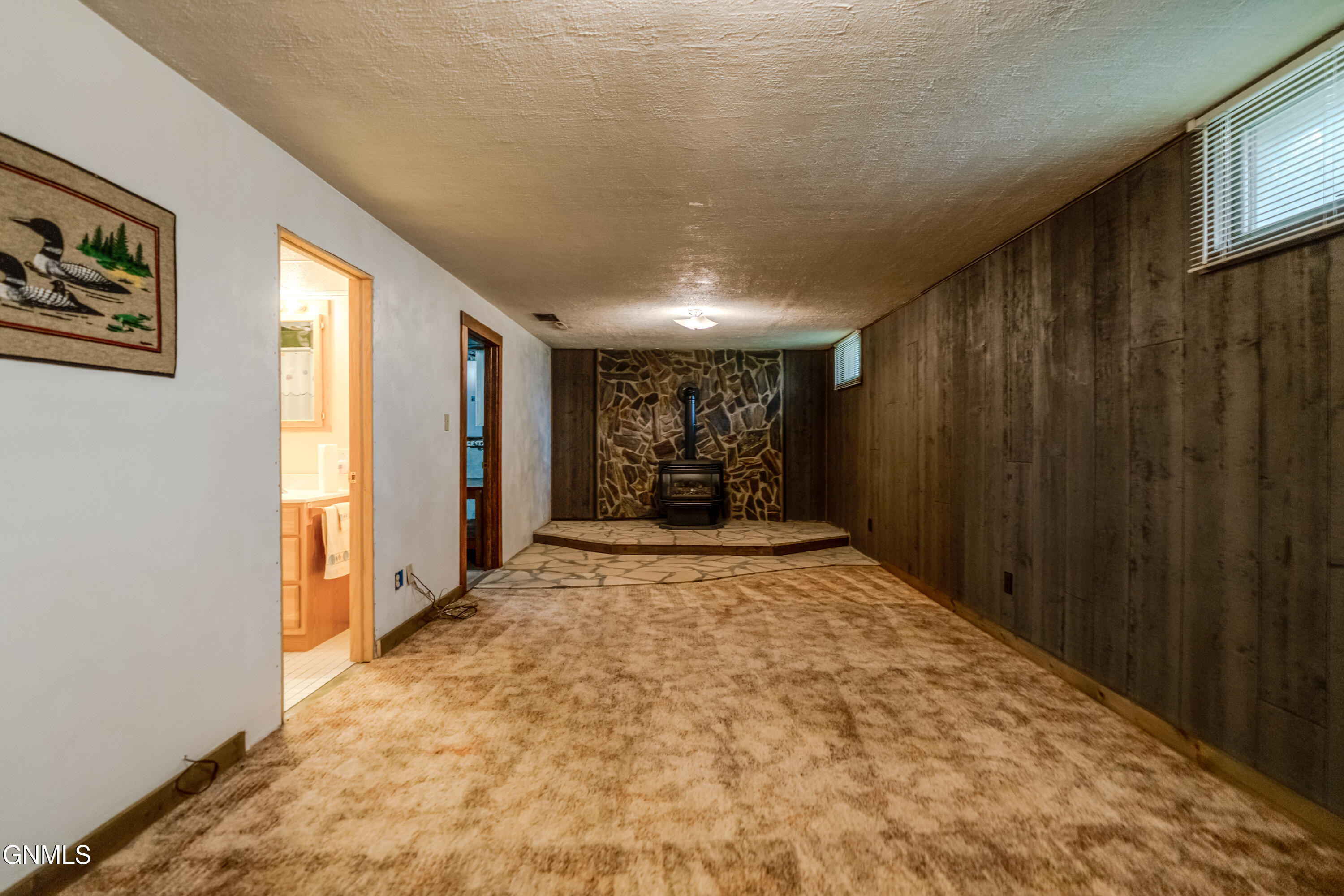 property viewer photo 36