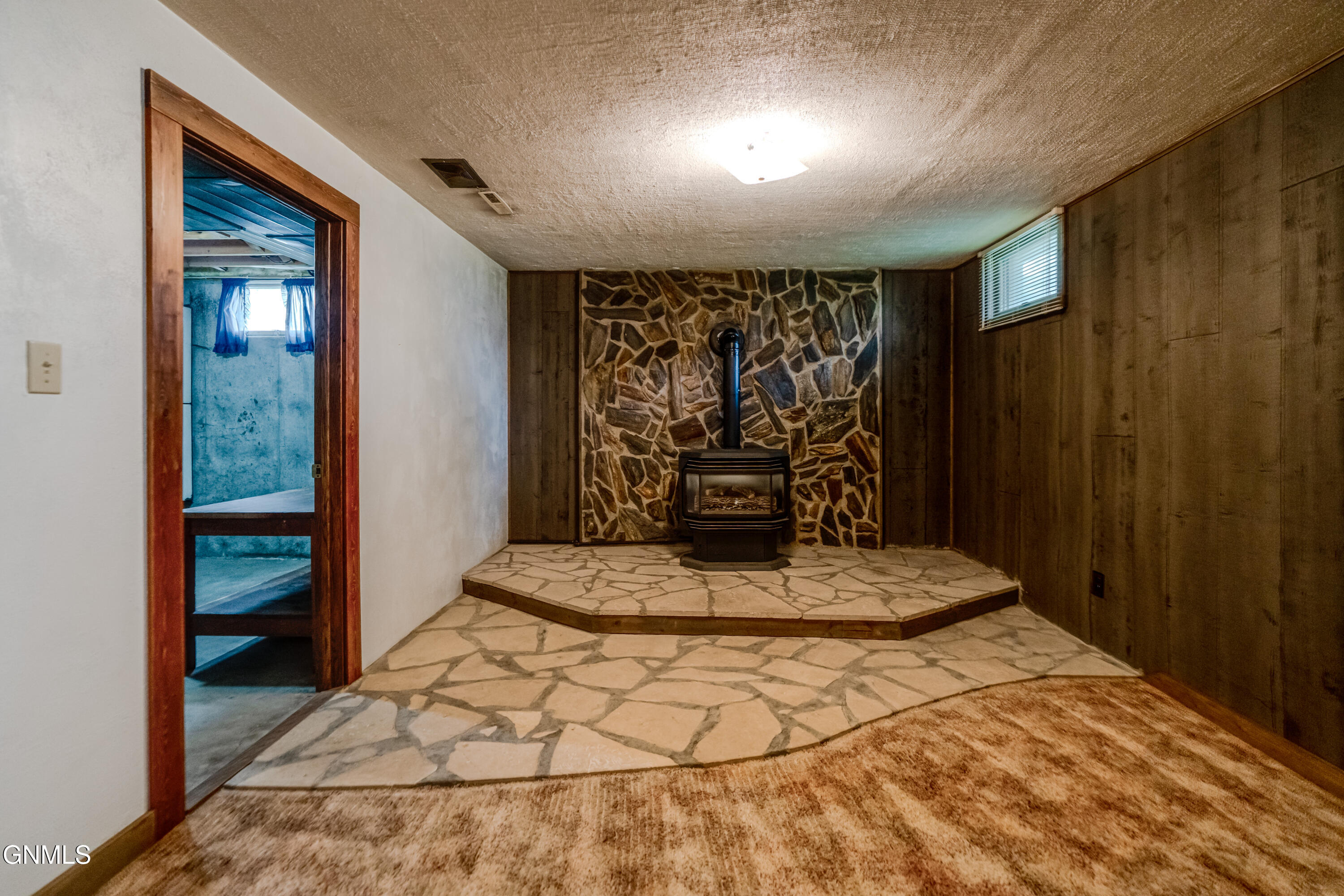 property viewer photo 37