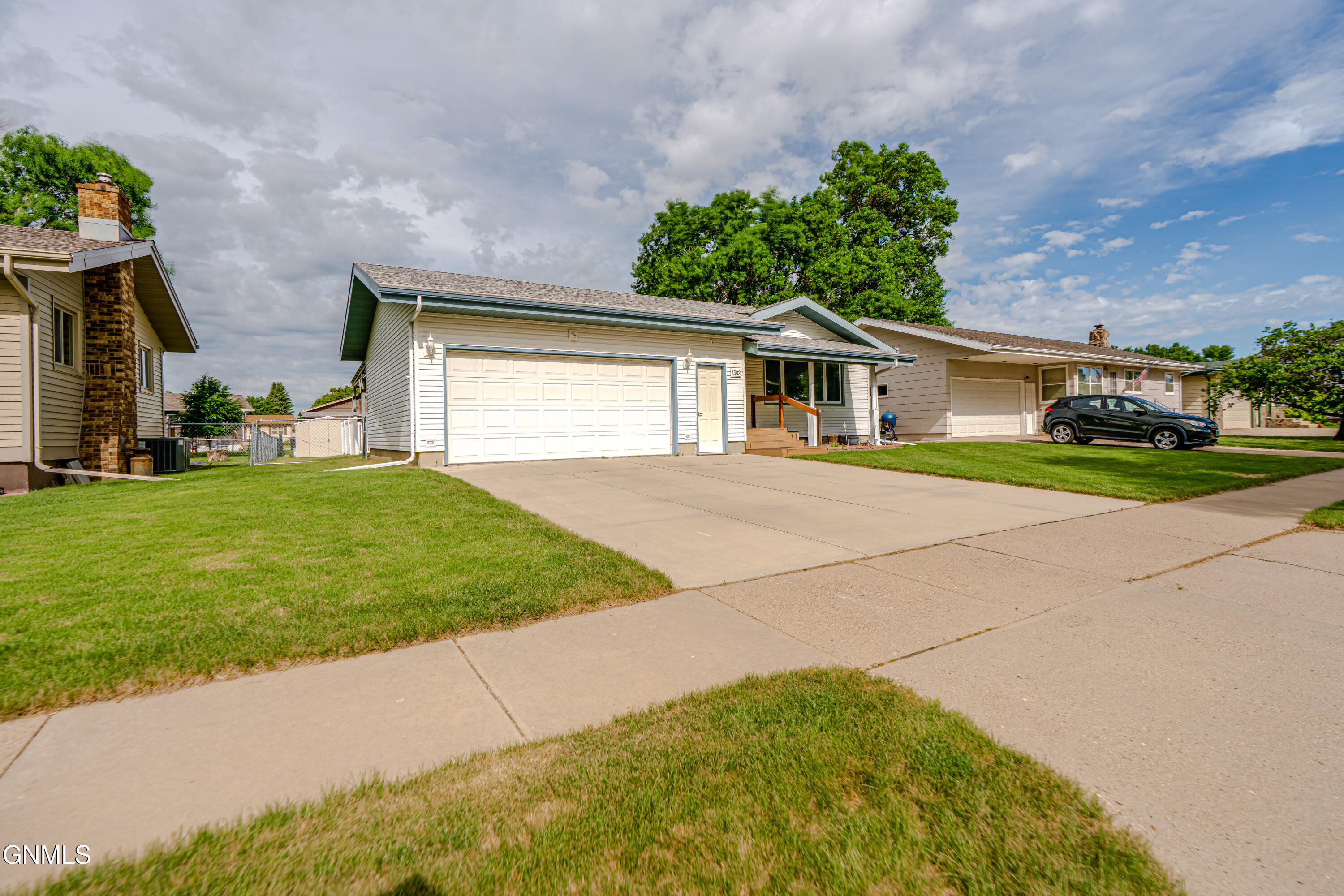 property viewer photo 50