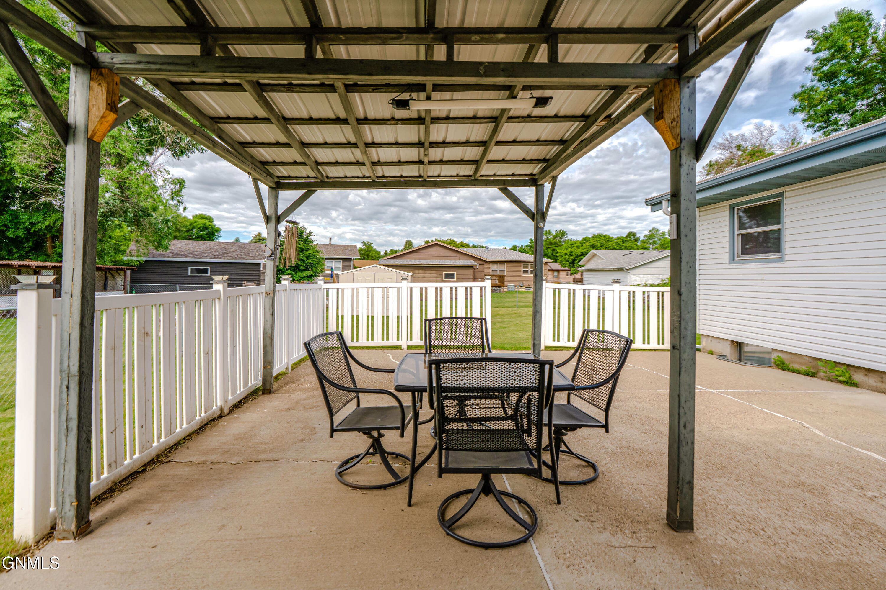 property viewer photo 56