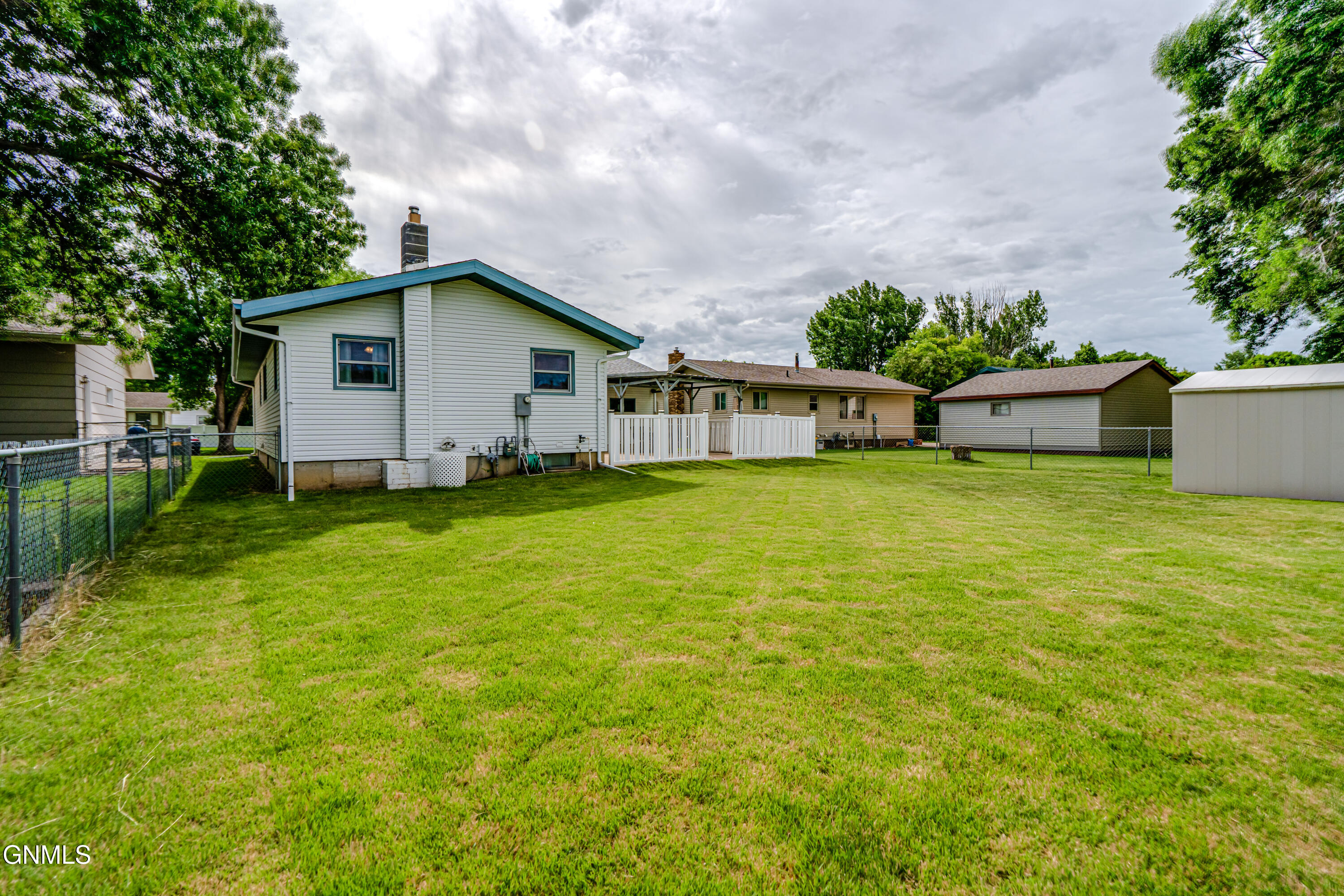 property viewer photo 60