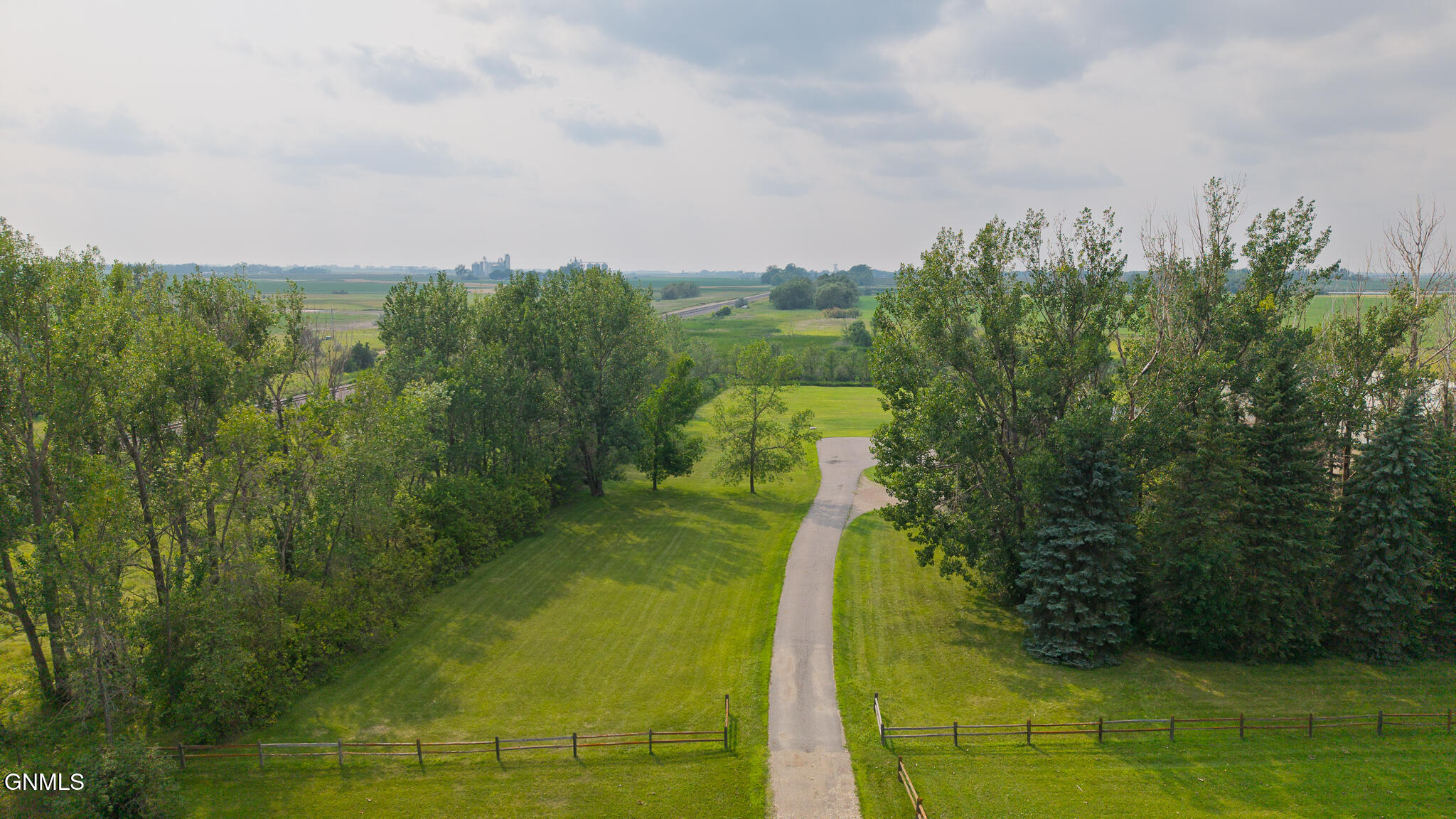 main property photo 86