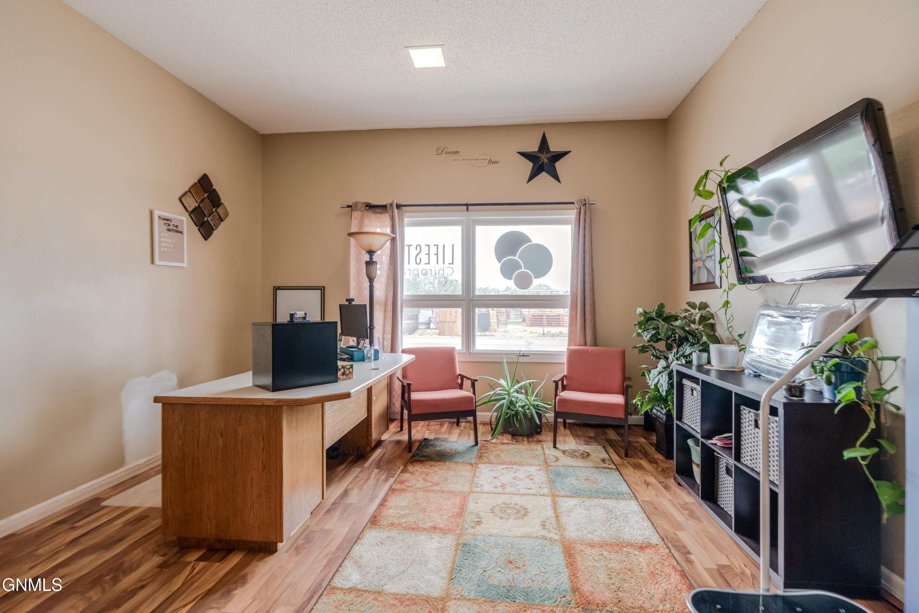 main property photo 12