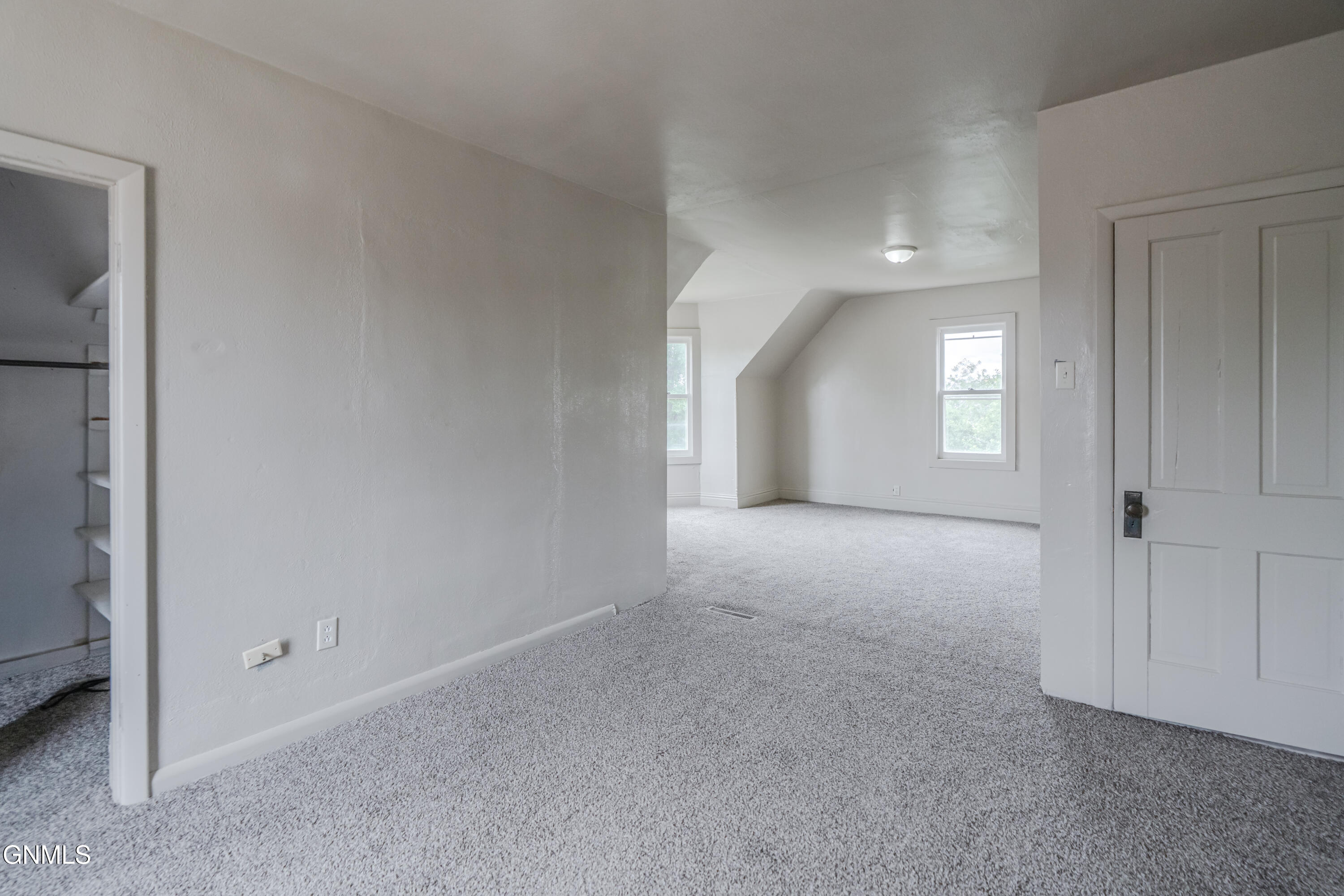main property photo 60