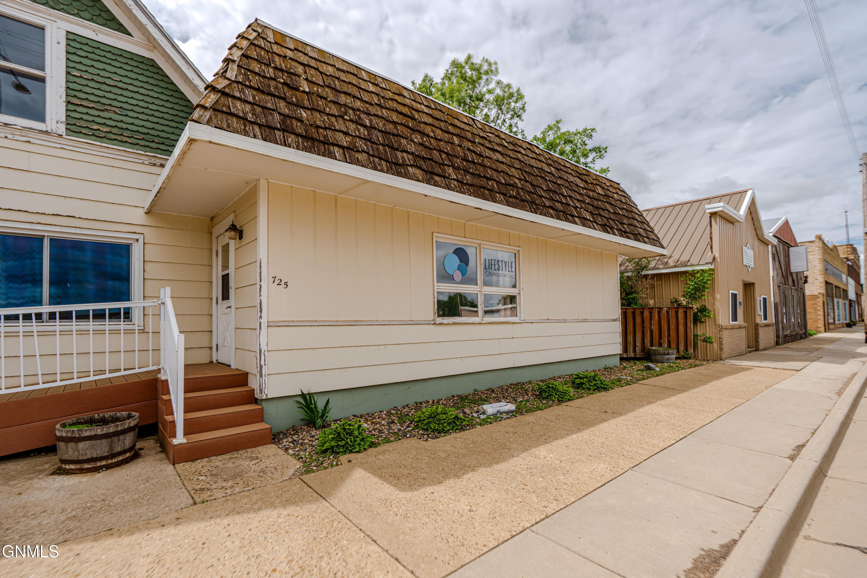 main property photo 82