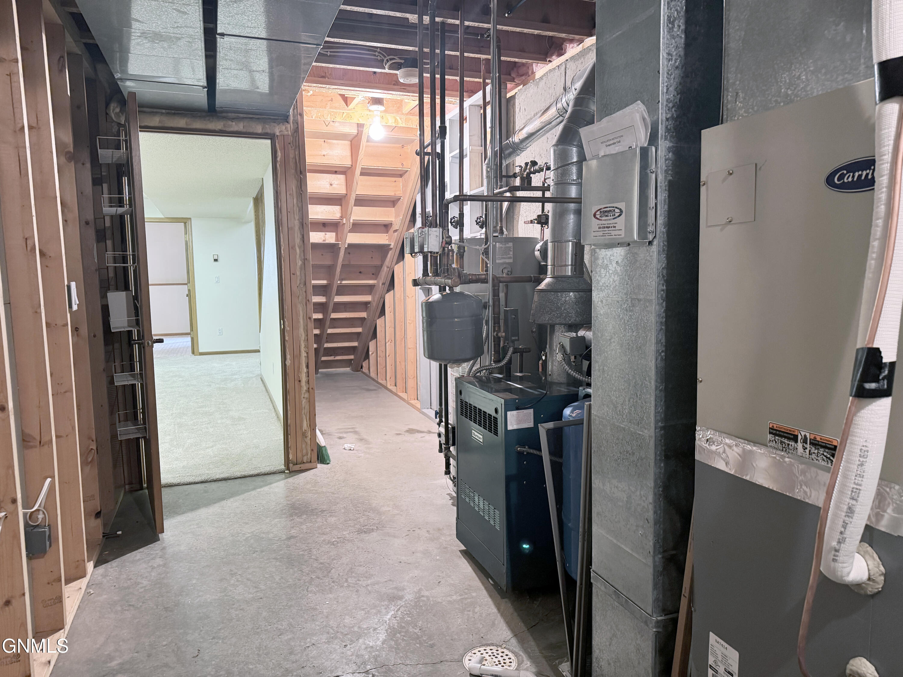 main property photo 51