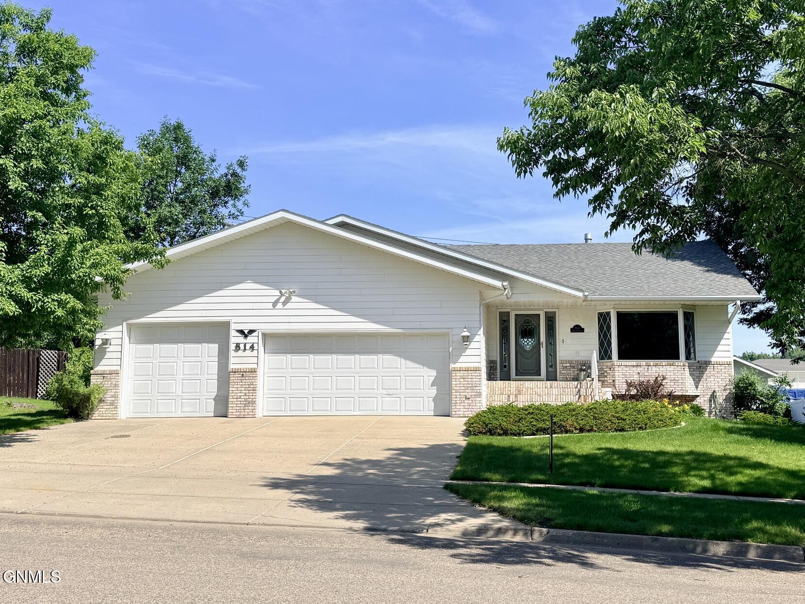 main property photo 61