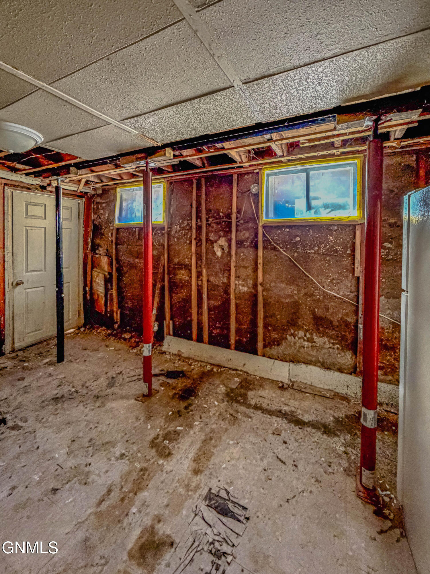 main property photo 11