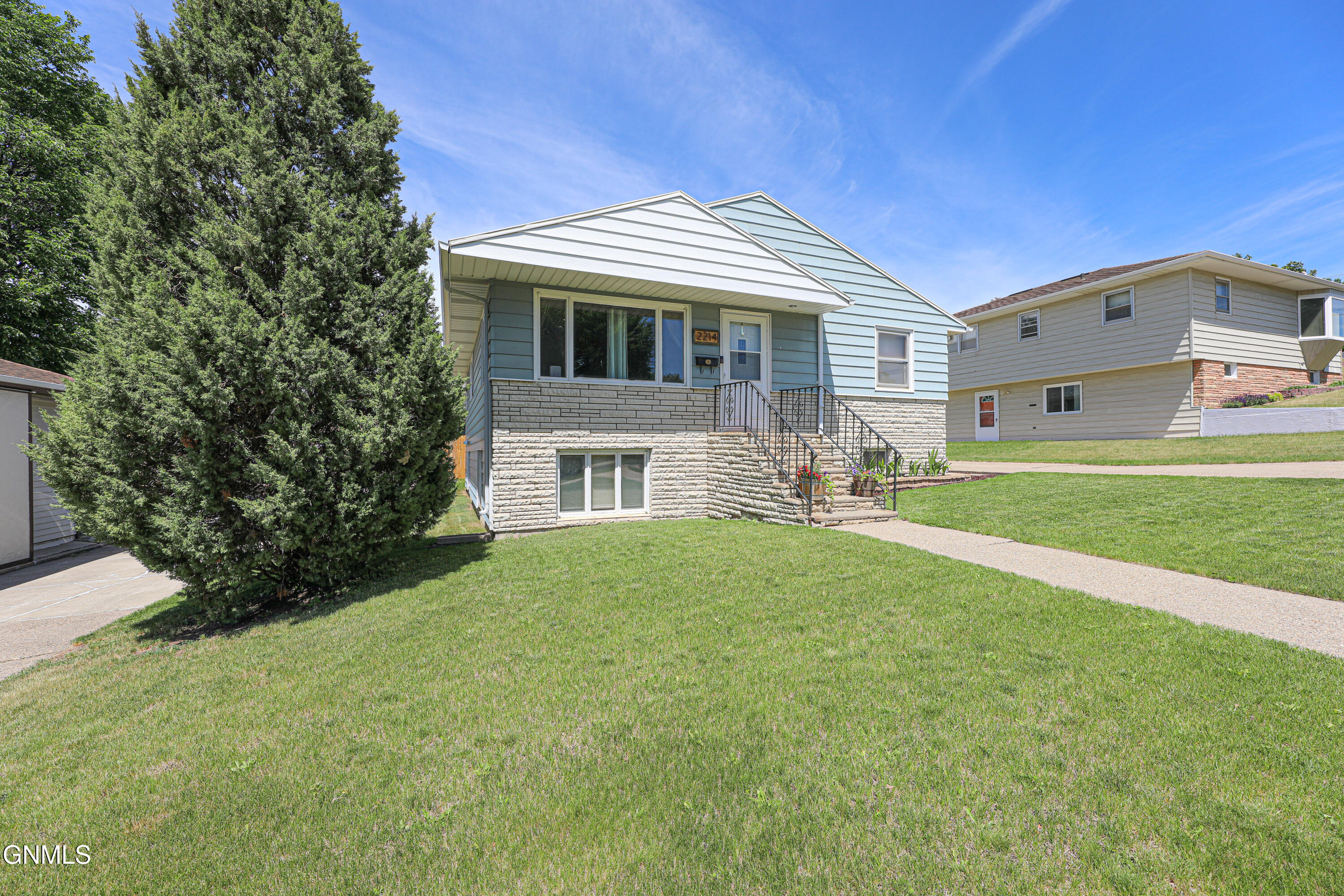main property photo 47