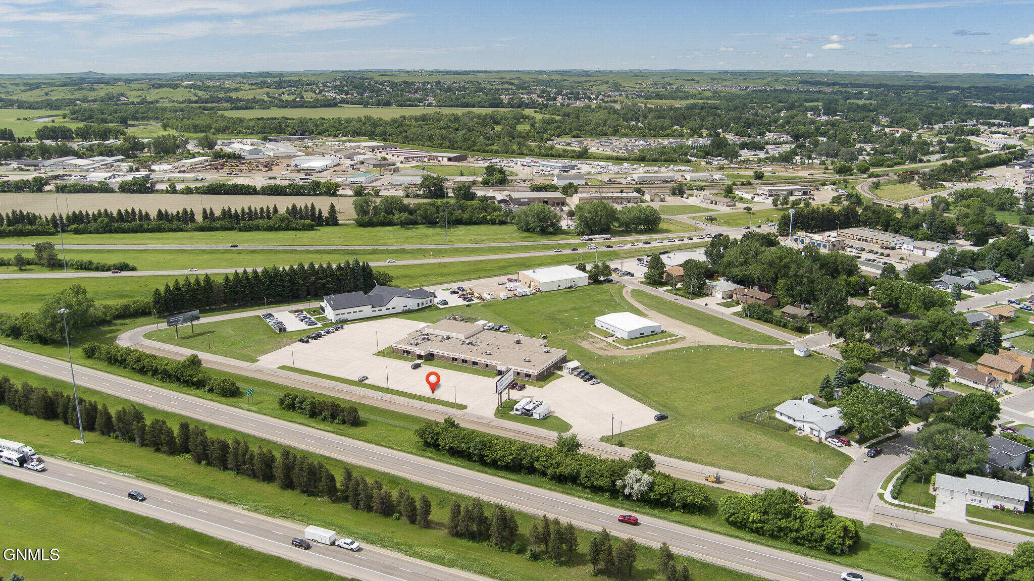 main property photo 40