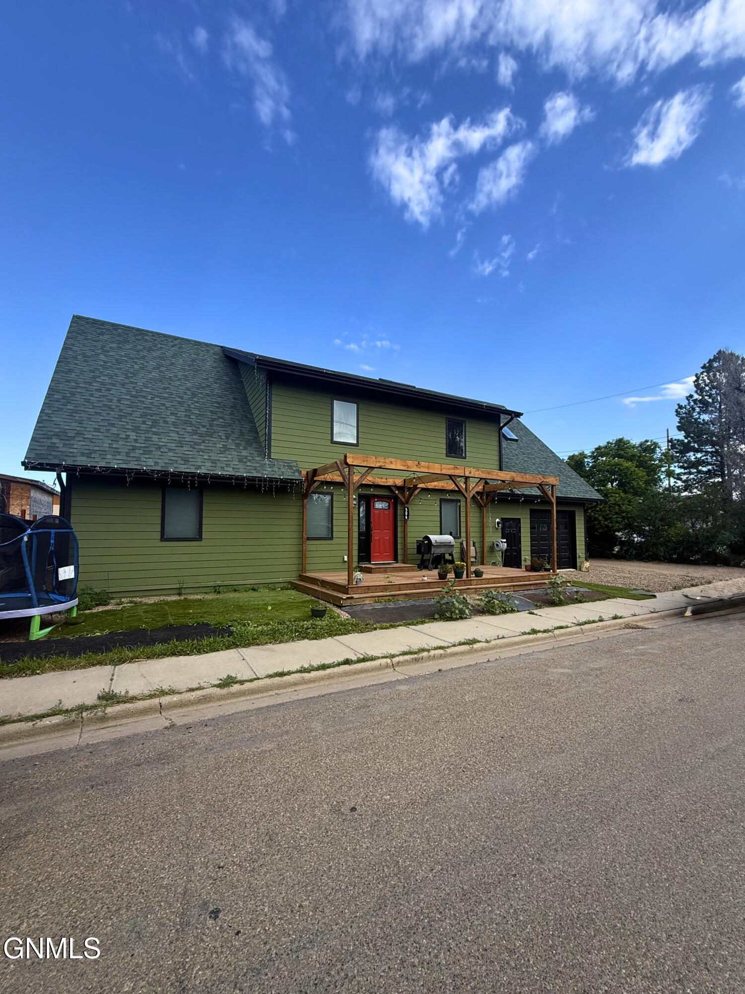 main property photo 0