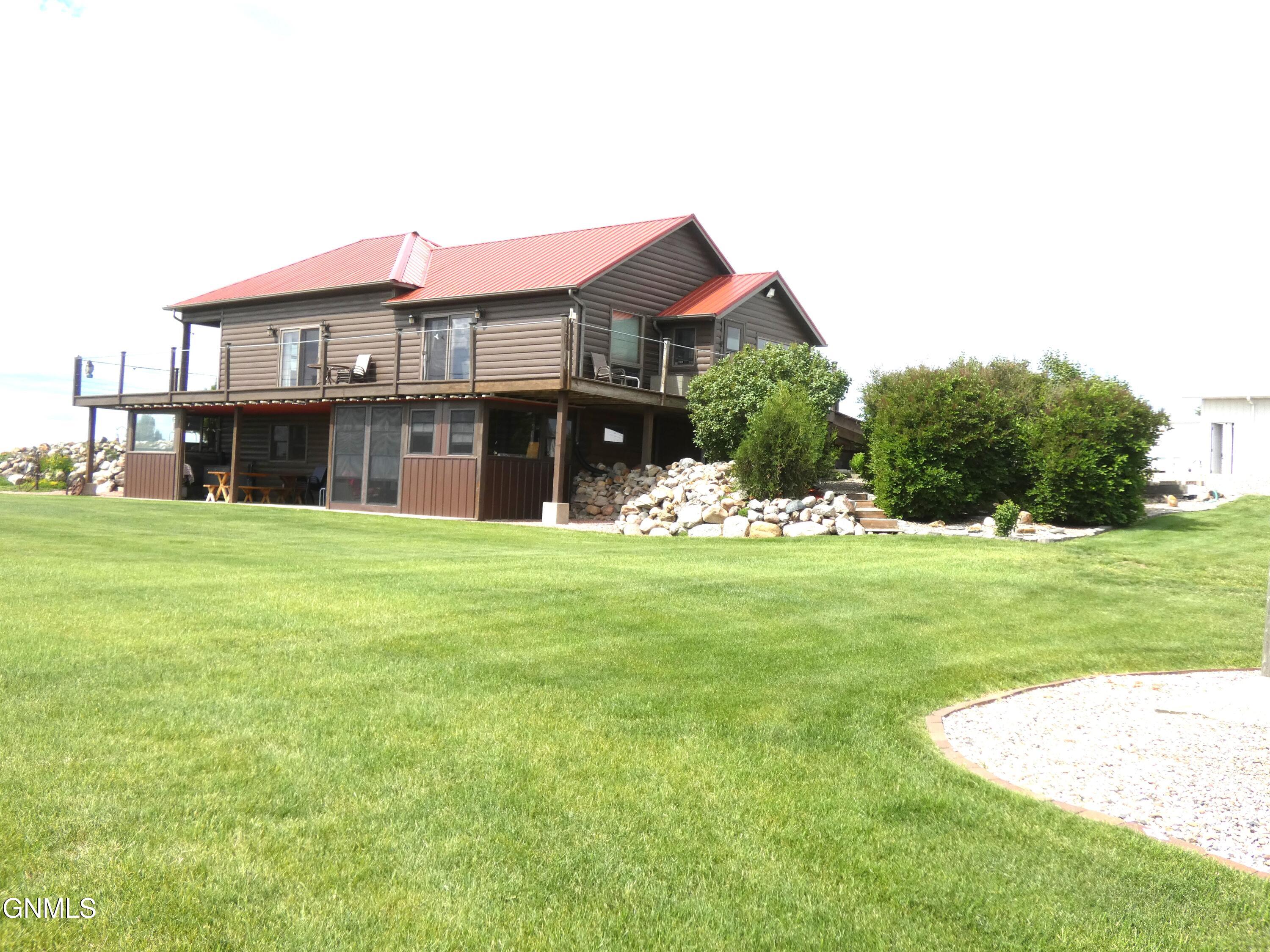 main property photo 123