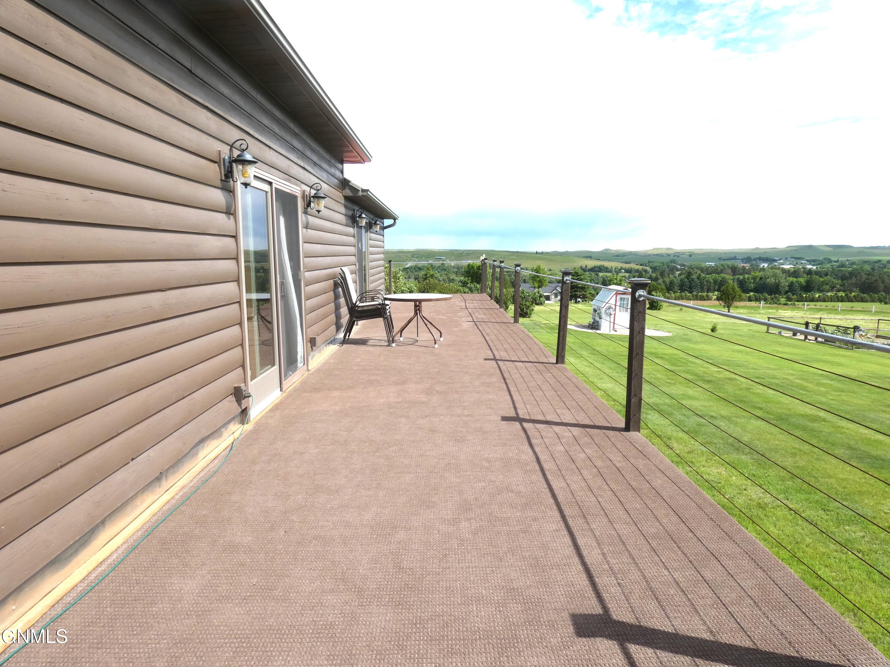 main property photo 76