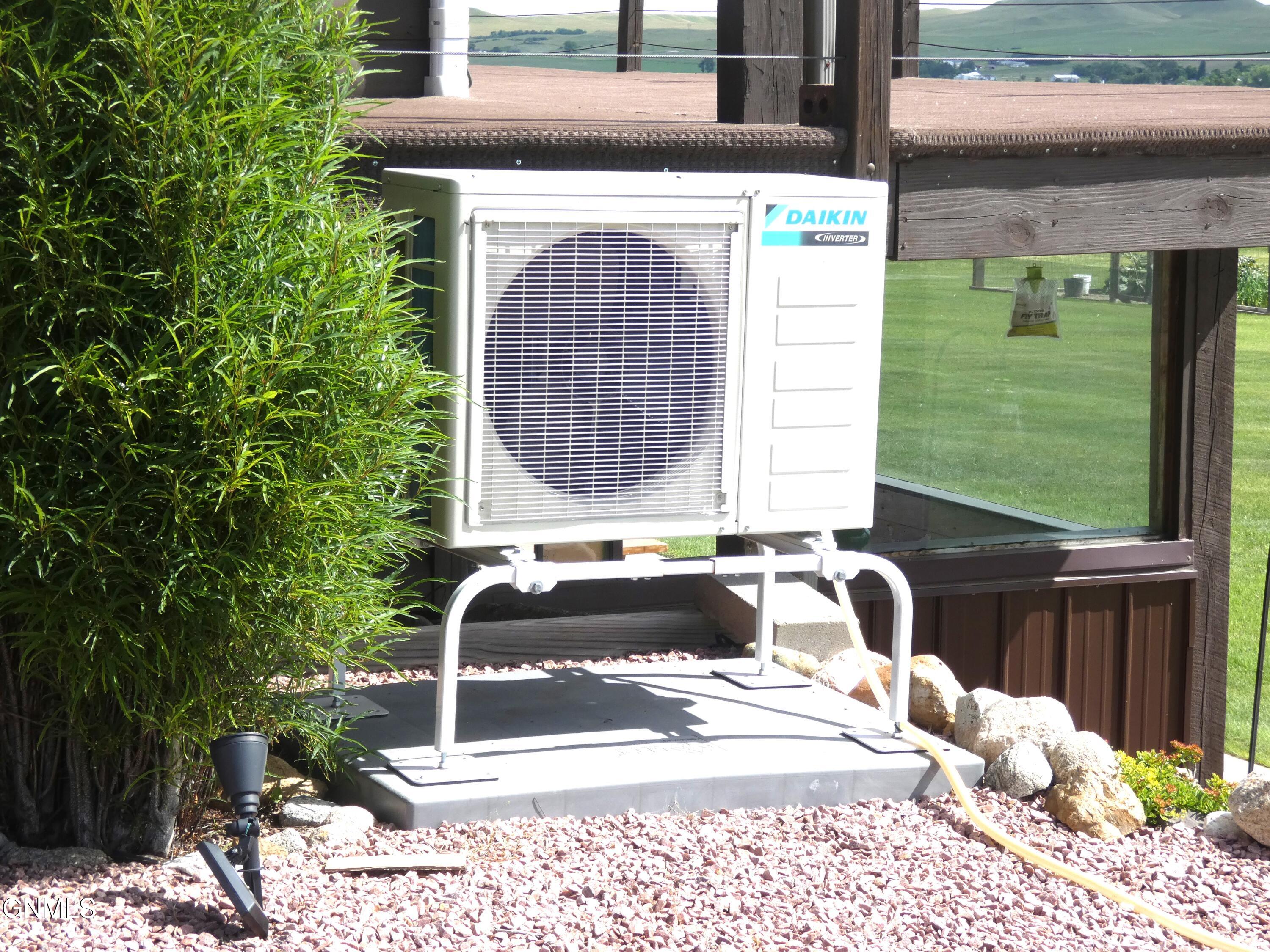 main property photo 78