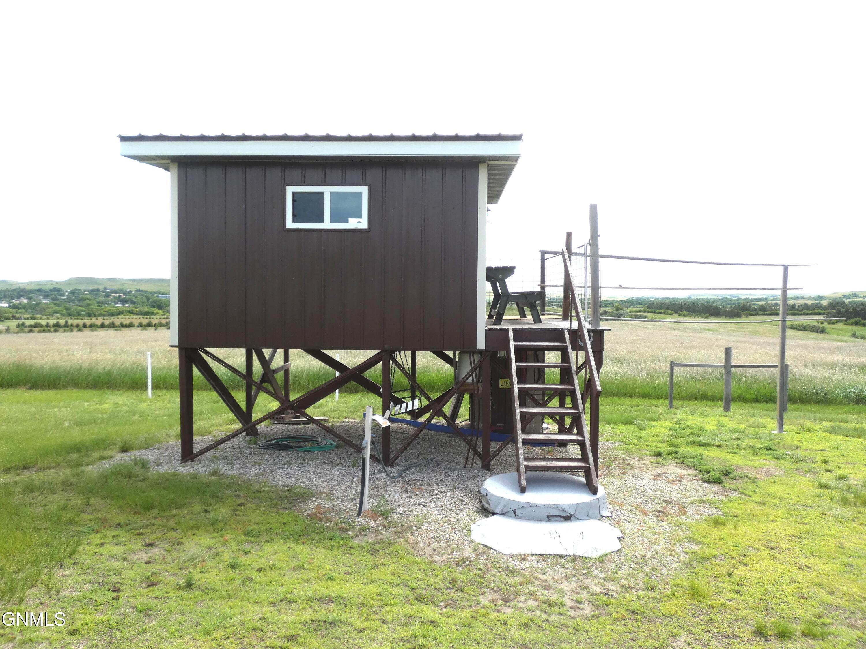 main property photo 99