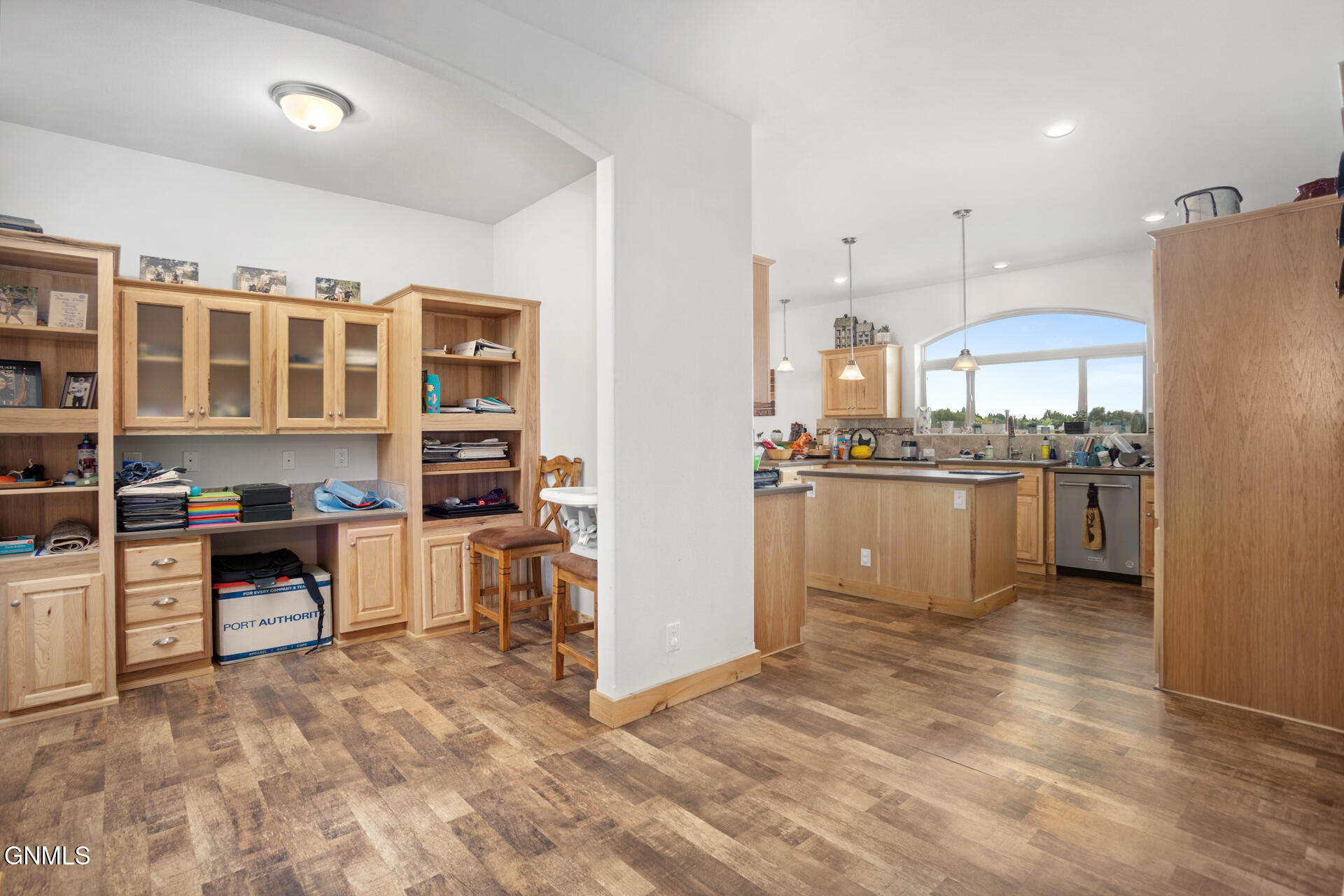 main property photo 15