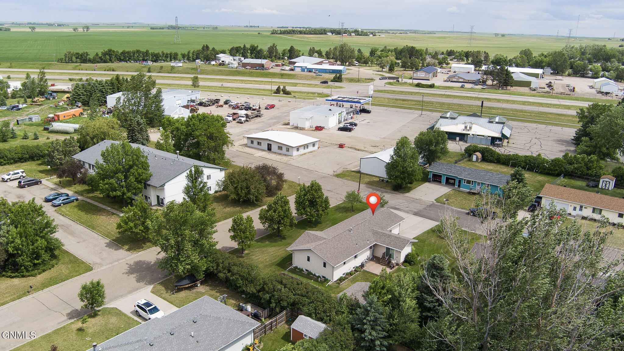 main property photo 41