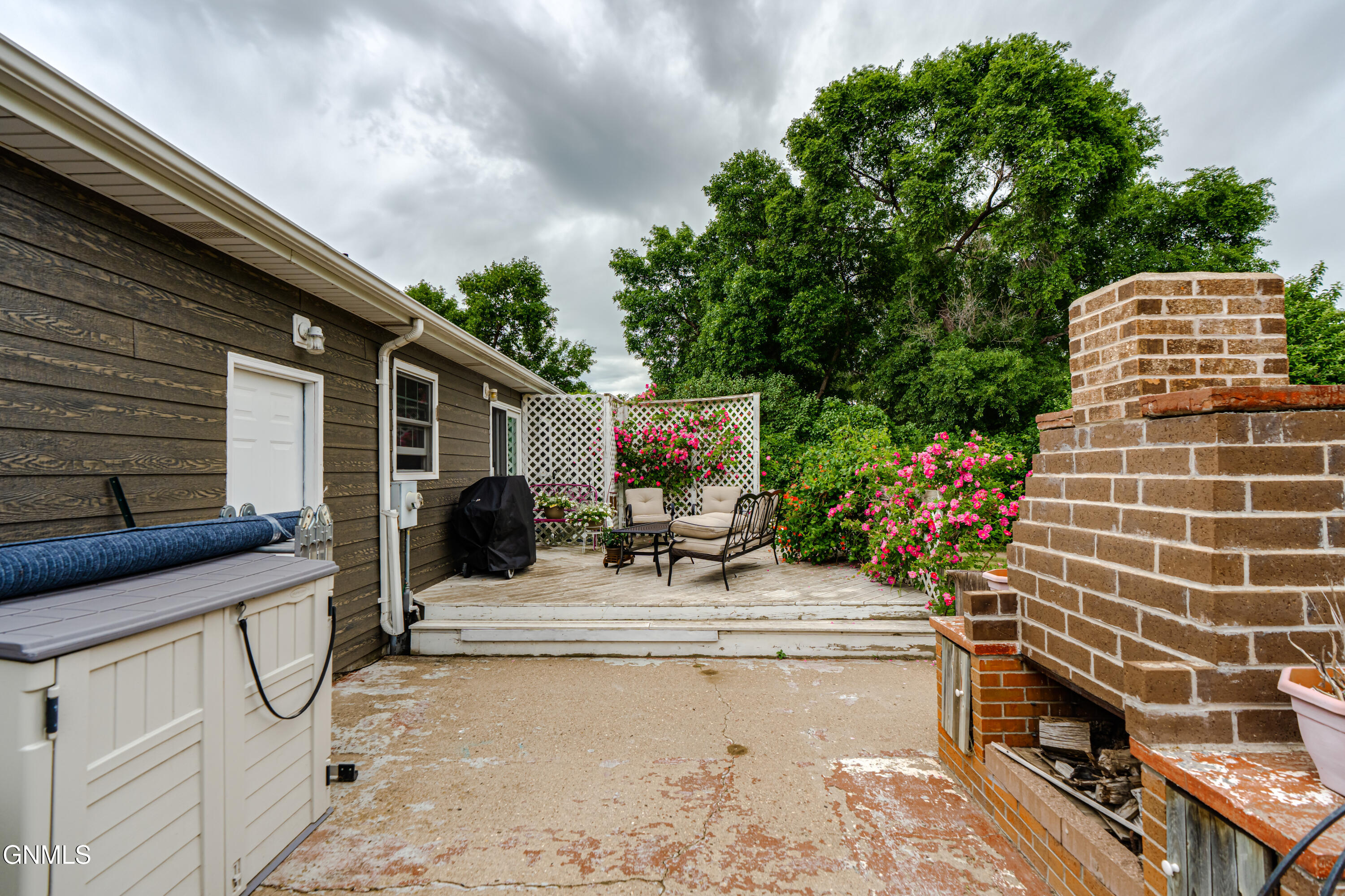 main property photo 54