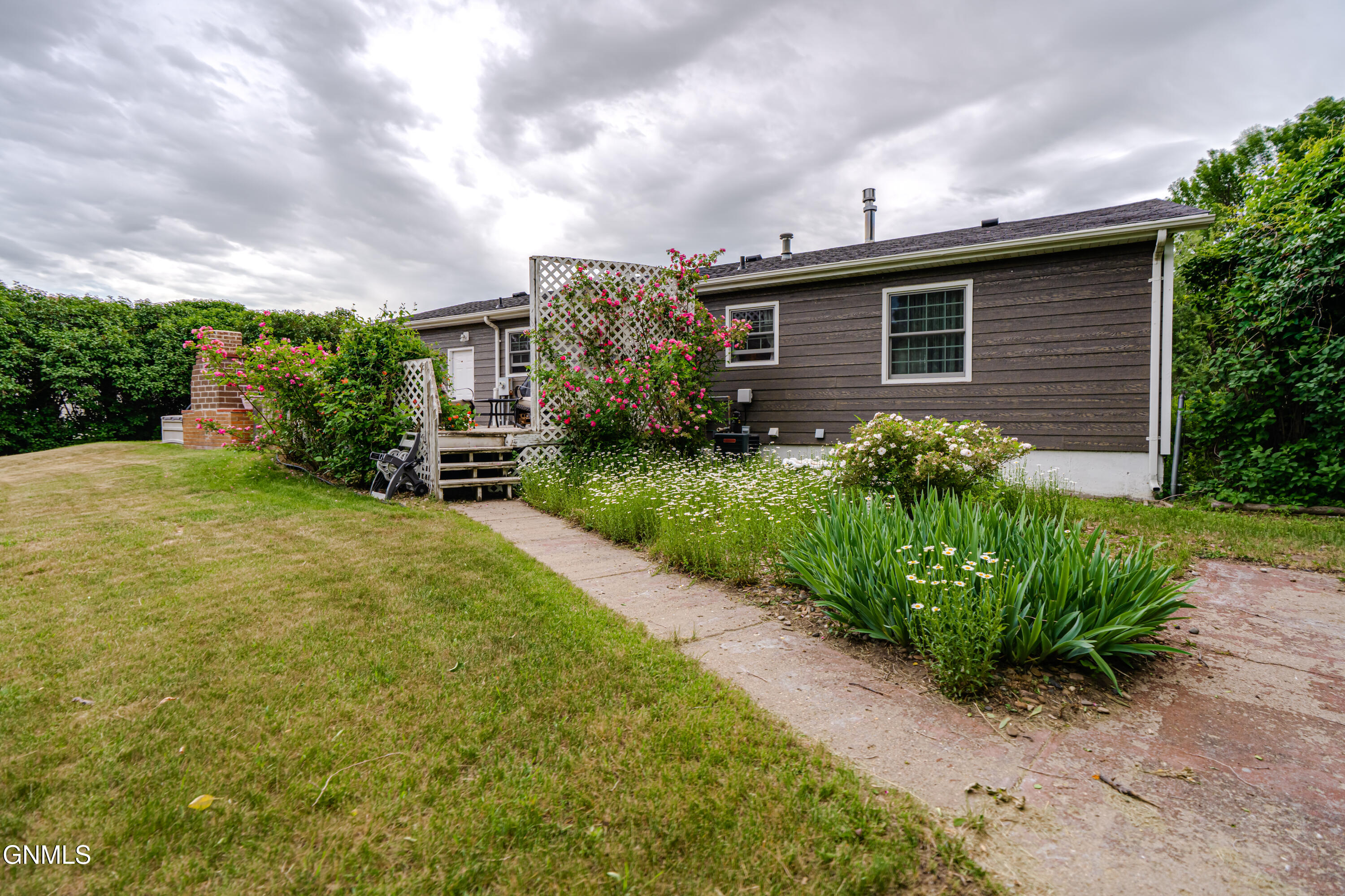 main property photo 62