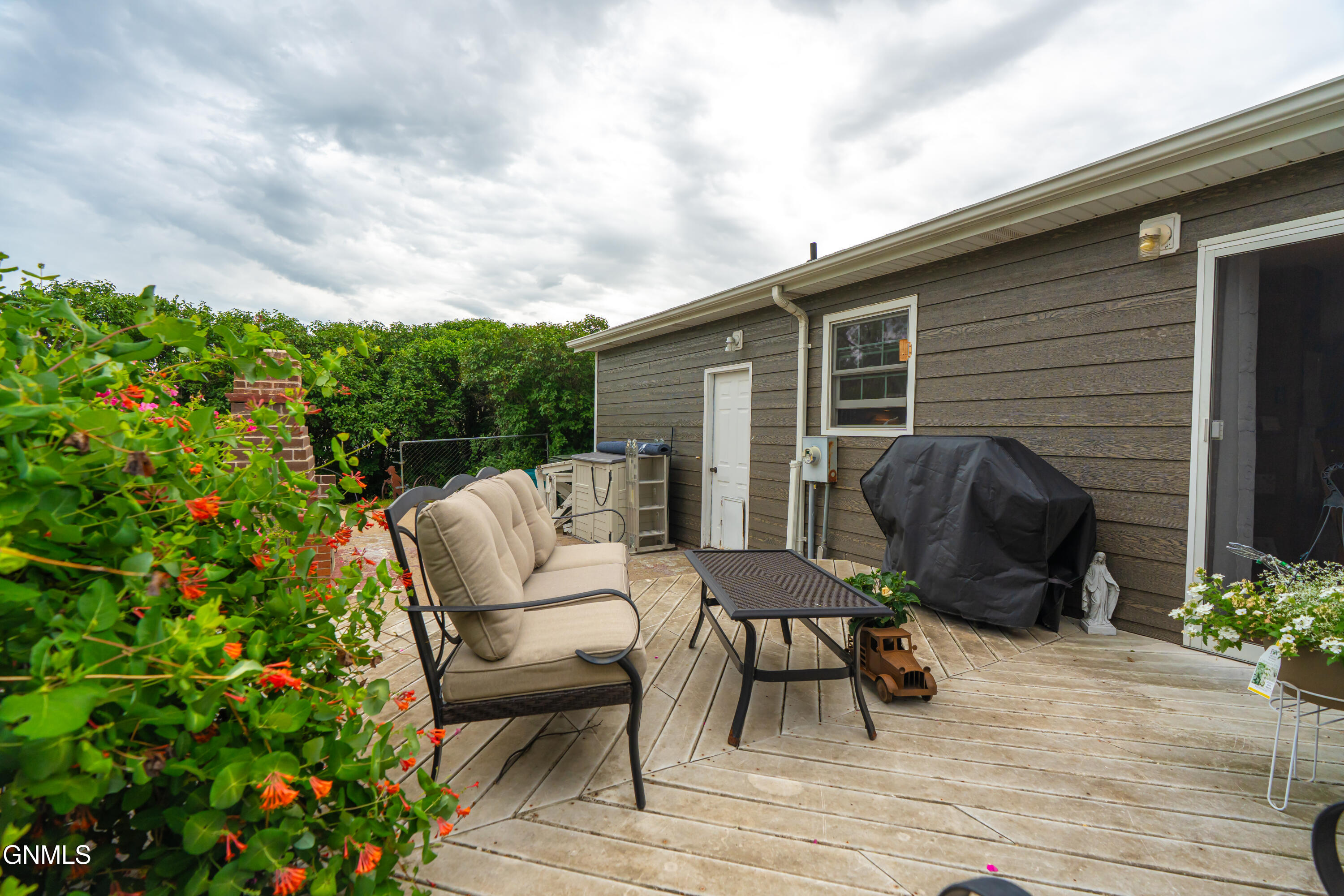 main property photo 63